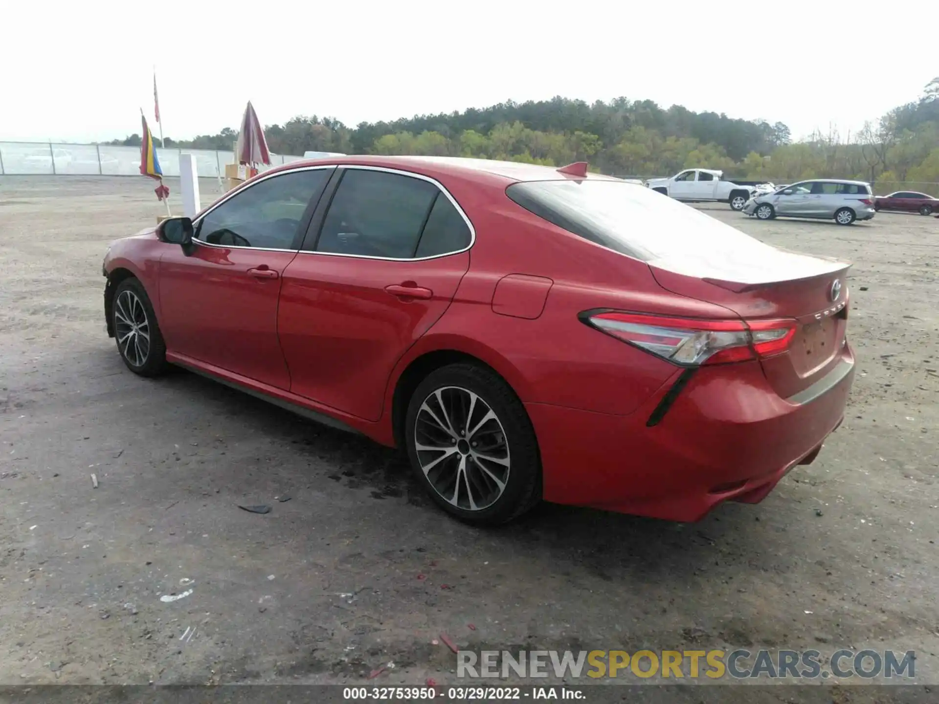 3 Photograph of a damaged car 4T1B11HK5KU161145 TOYOTA CAMRY 2019