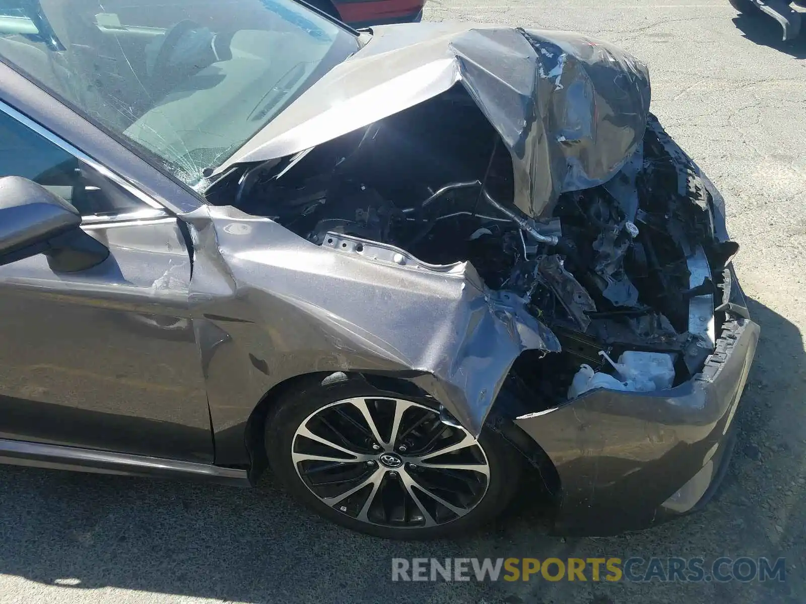 9 Photograph of a damaged car 4T1B11HK5KU161288 TOYOTA CAMRY 2019