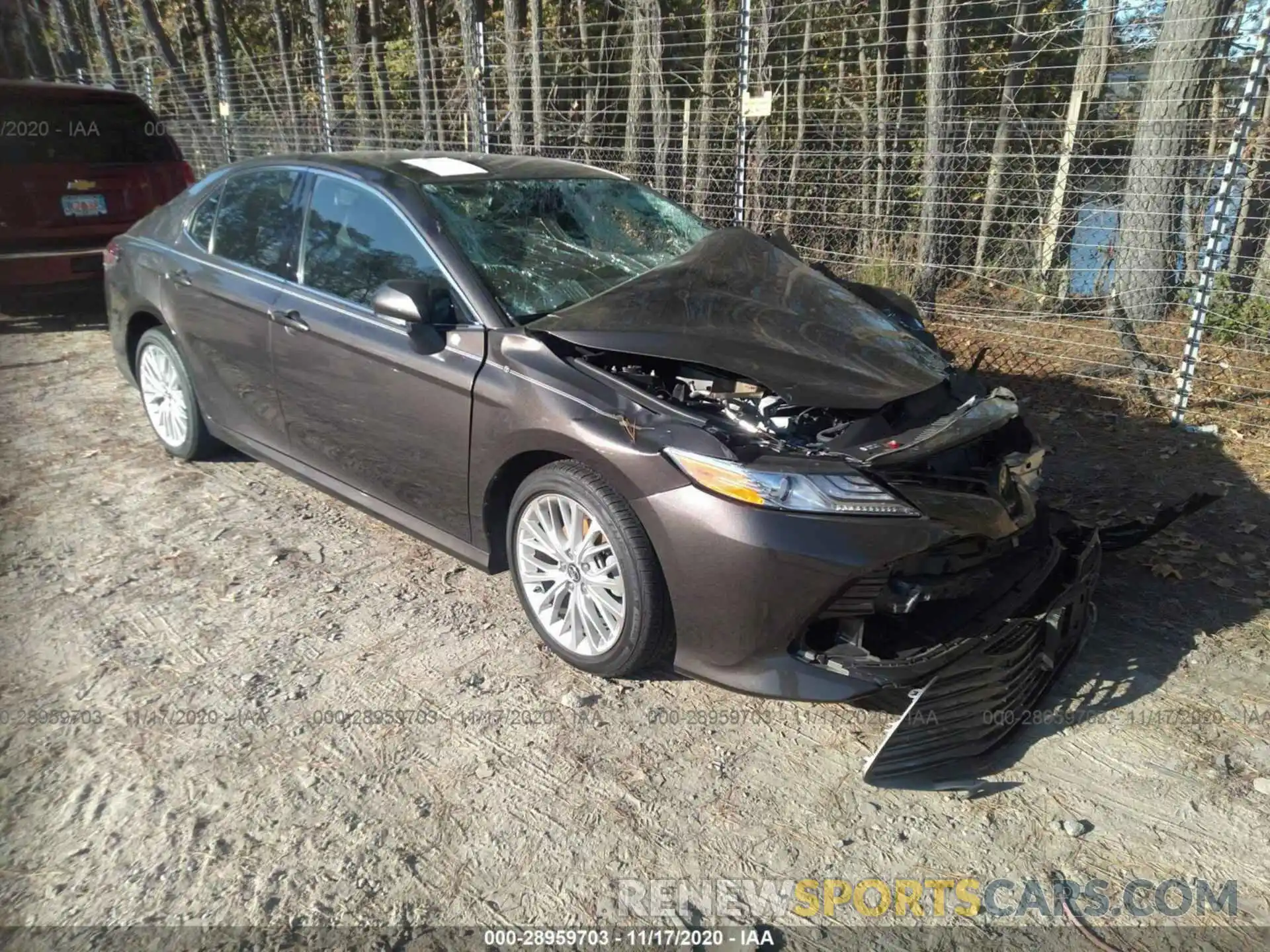 1 Photograph of a damaged car 4T1B11HK5KU162277 TOYOTA CAMRY 2019