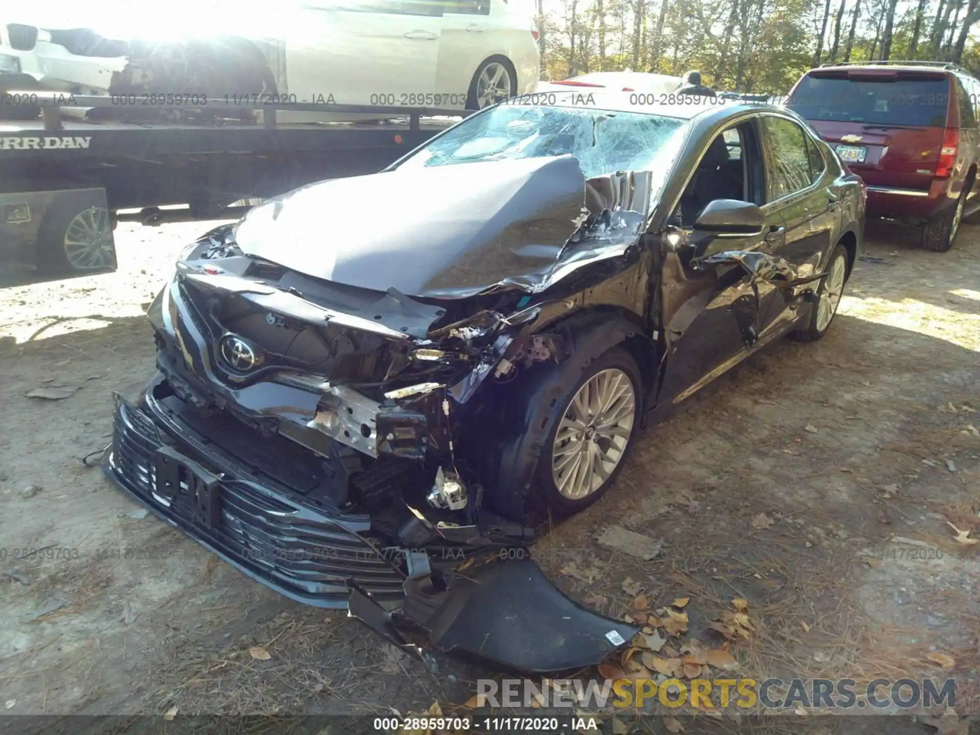 2 Photograph of a damaged car 4T1B11HK5KU162277 TOYOTA CAMRY 2019