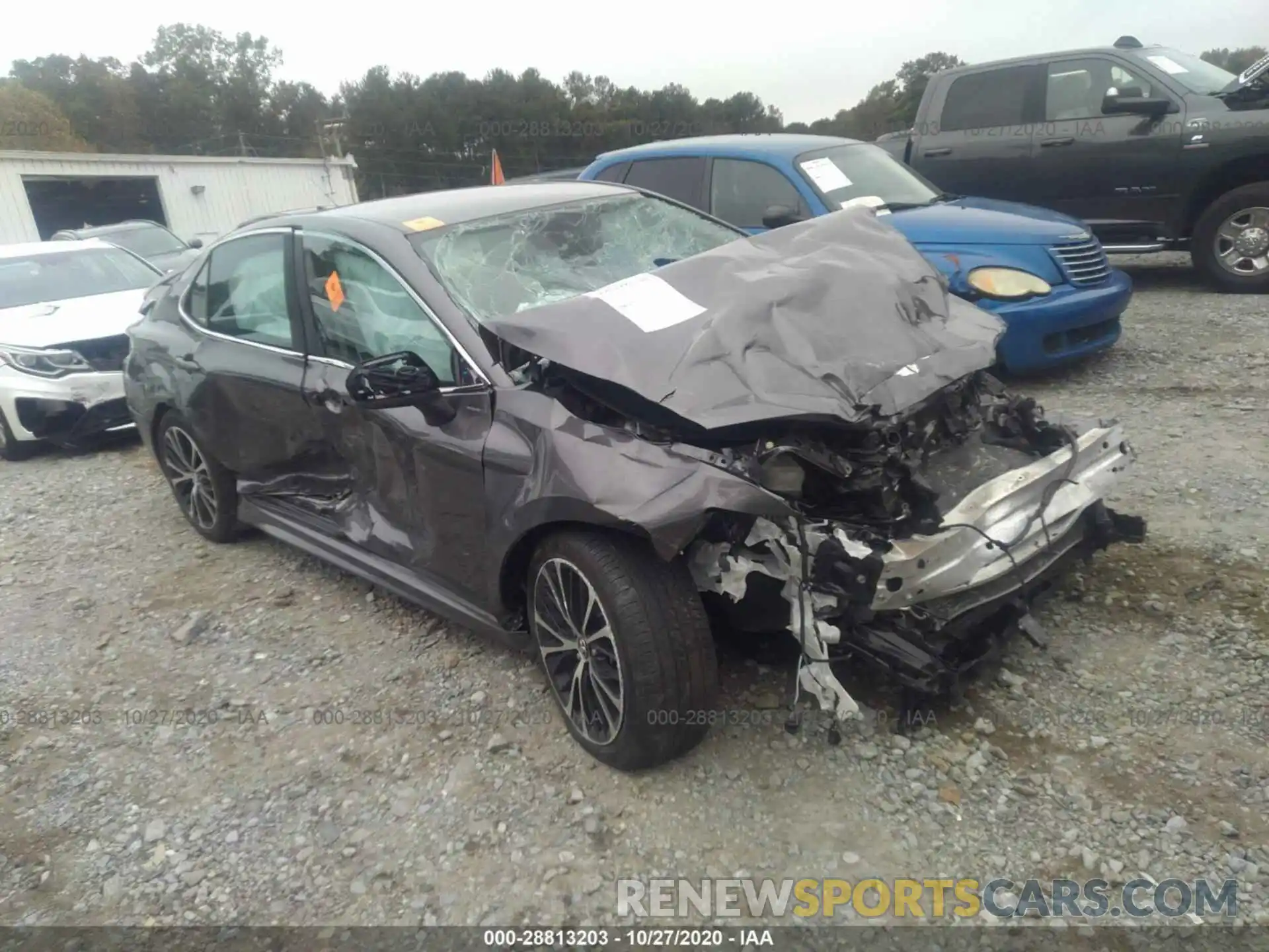 1 Photograph of a damaged car 4T1B11HK5KU162585 TOYOTA CAMRY 2019