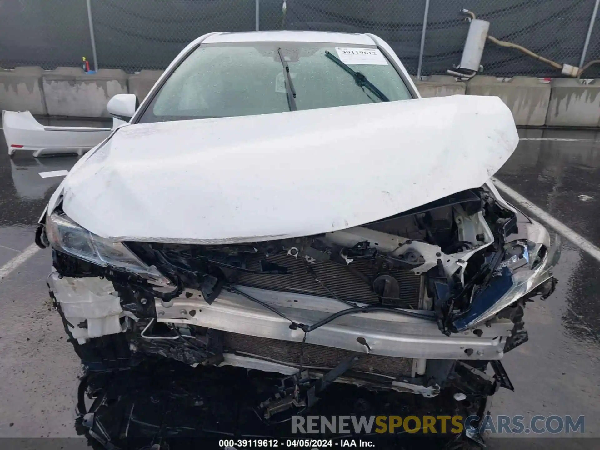 12 Photograph of a damaged car 4T1B11HK5KU162795 TOYOTA CAMRY 2019