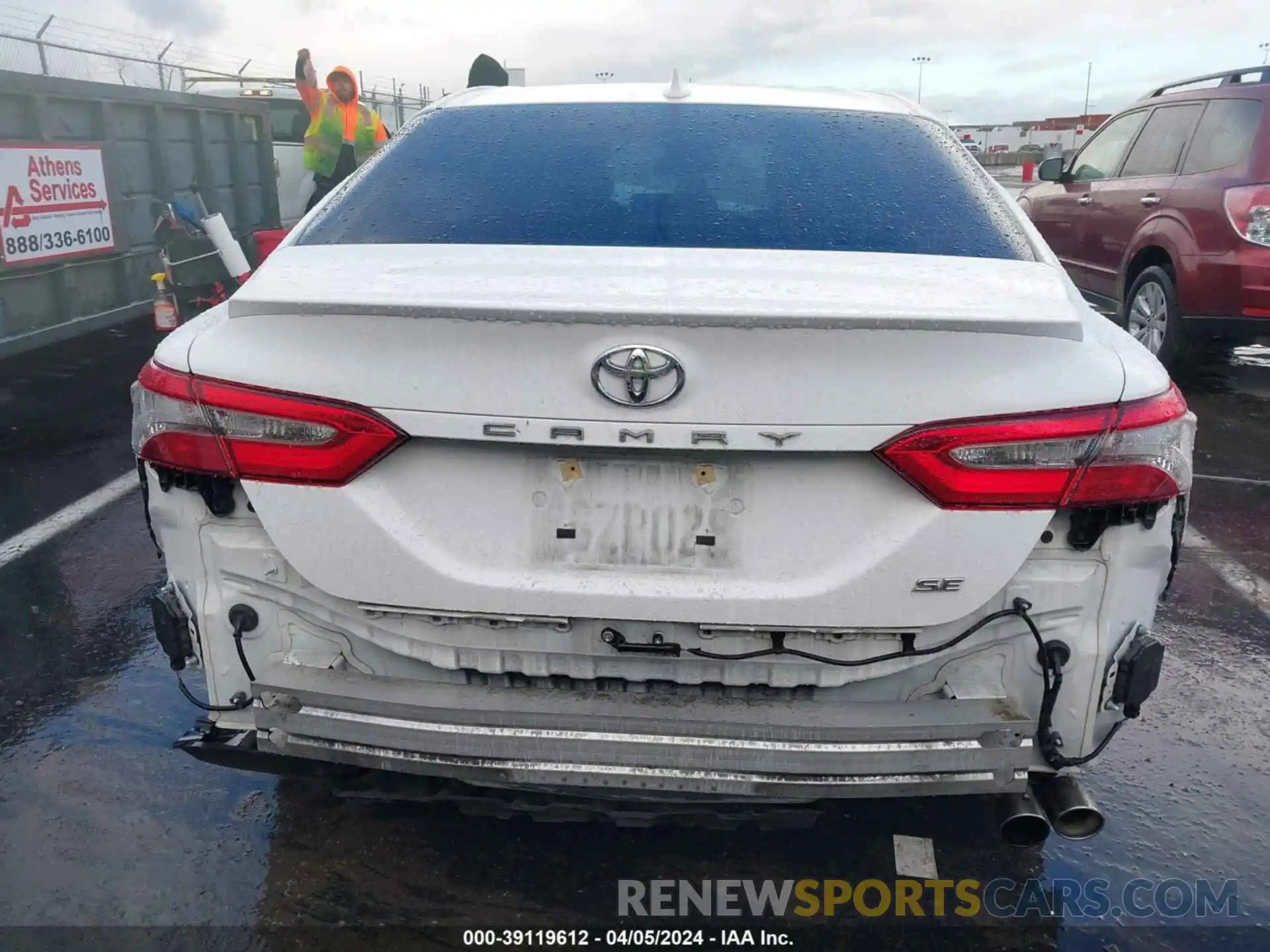 16 Photograph of a damaged car 4T1B11HK5KU162795 TOYOTA CAMRY 2019