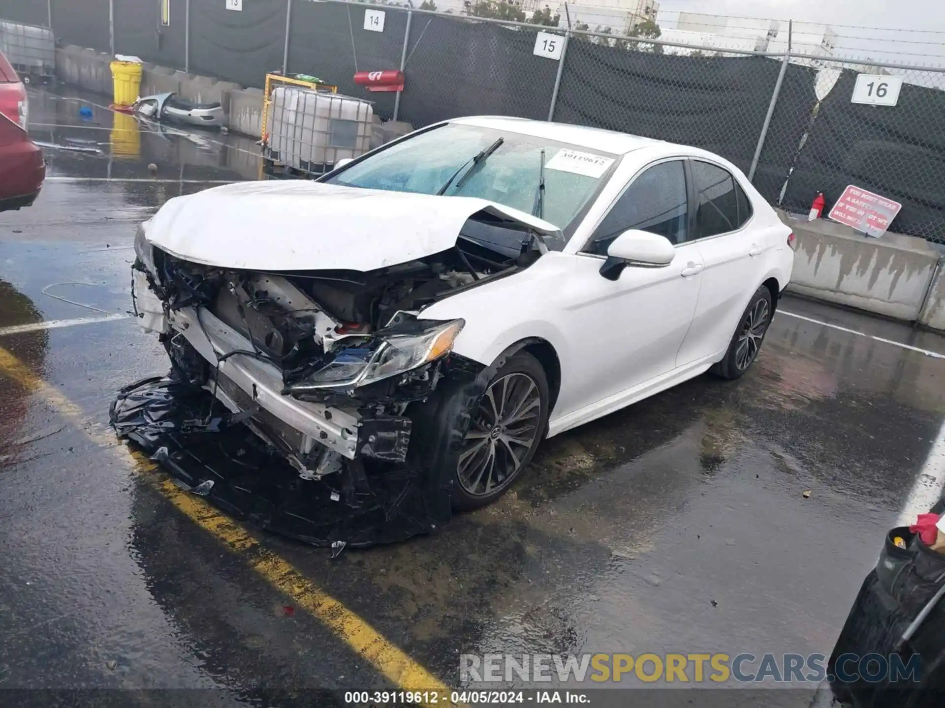 2 Photograph of a damaged car 4T1B11HK5KU162795 TOYOTA CAMRY 2019