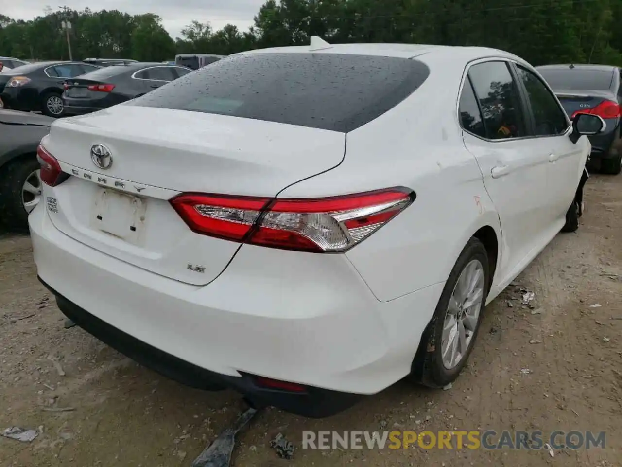 4 Фотография поврежденного автомобиля 4T1B11HK5KU163123 TOYOTA CAMRY 2019