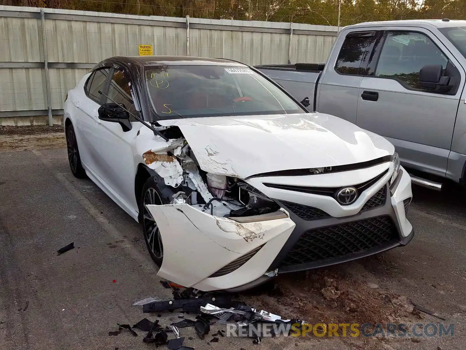 1 Photograph of a damaged car 4T1B11HK5KU163221 TOYOTA CAMRY 2019