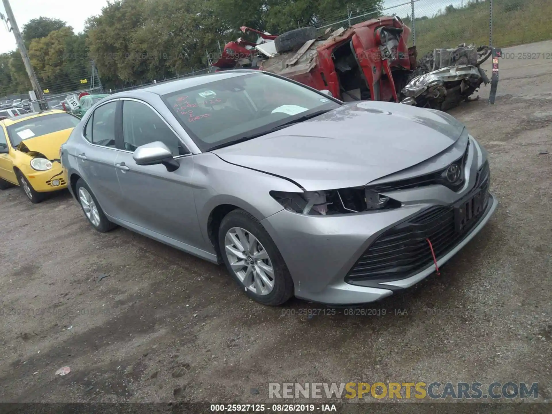 1 Photograph of a damaged car 4T1B11HK5KU163297 TOYOTA CAMRY 2019