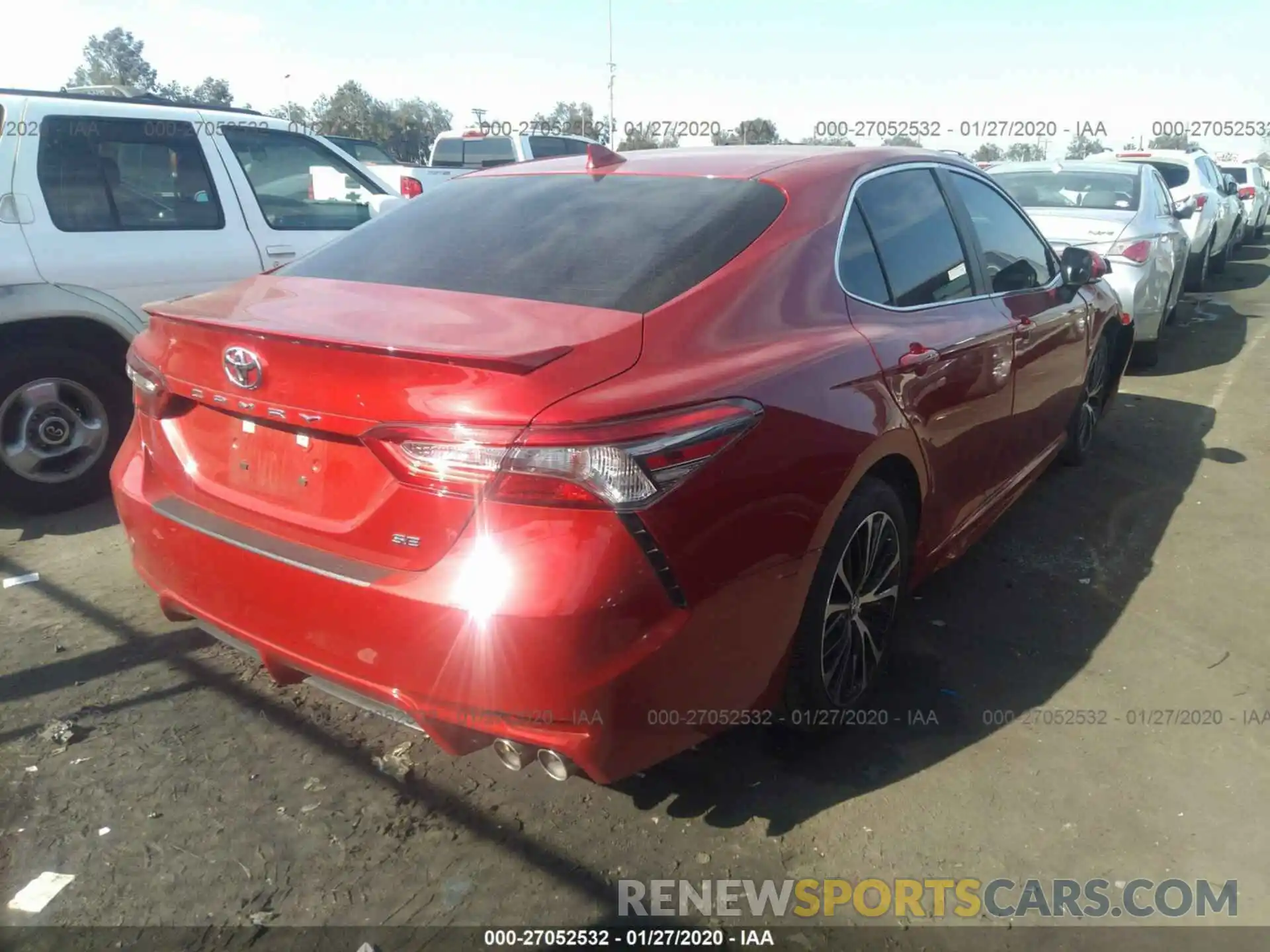 4 Photograph of a damaged car 4T1B11HK5KU163395 TOYOTA CAMRY 2019