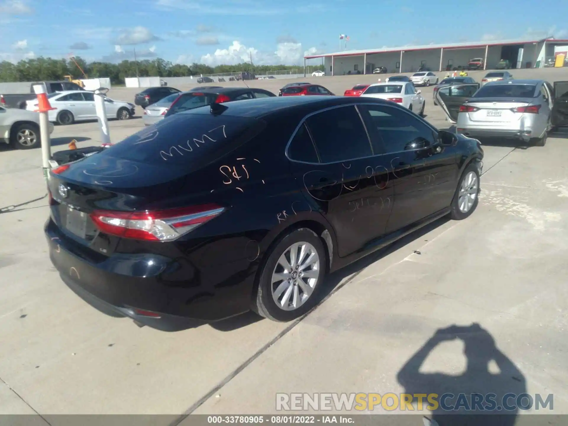 4 Photograph of a damaged car 4T1B11HK5KU163686 TOYOTA CAMRY 2019