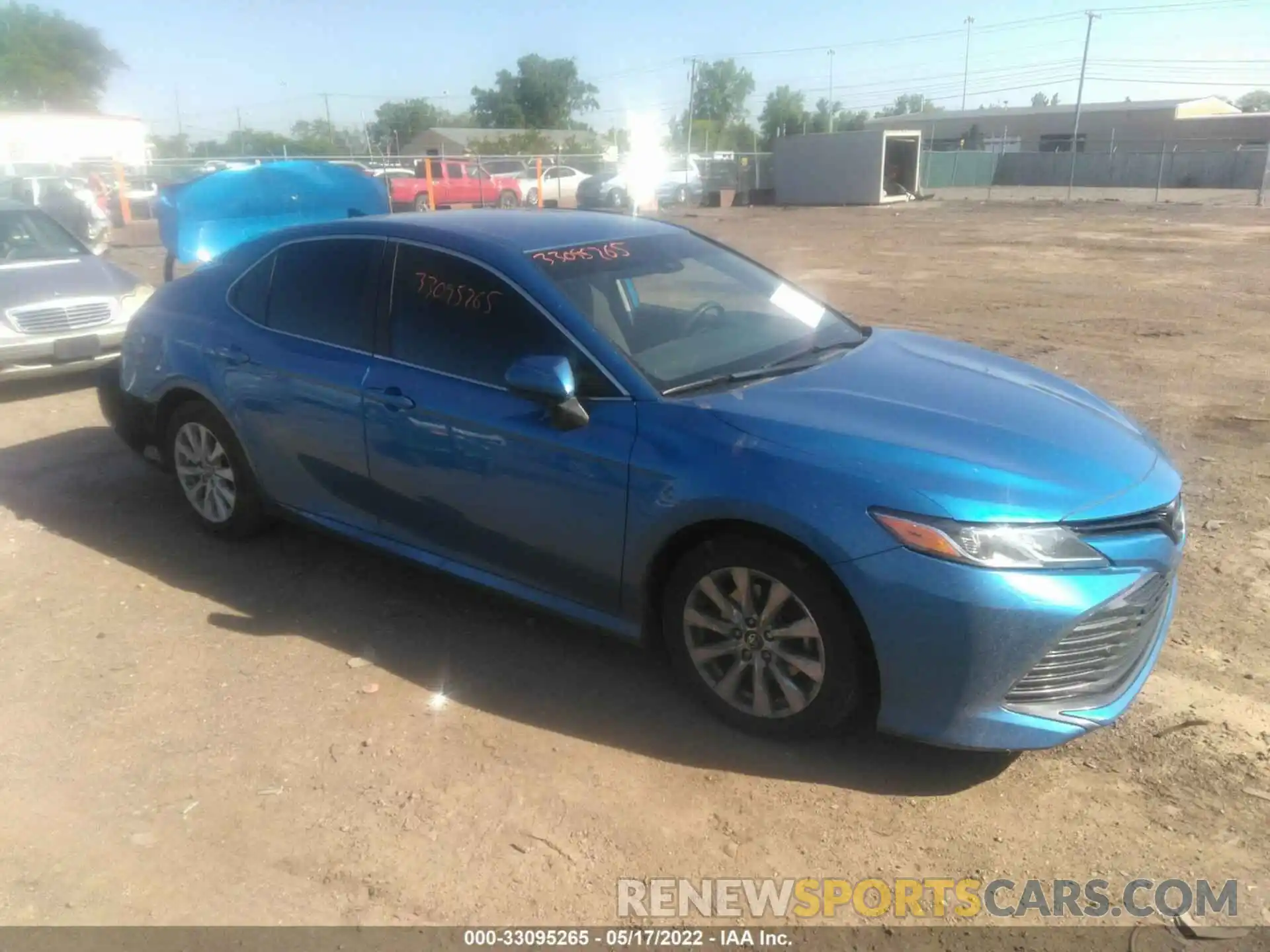 1 Photograph of a damaged car 4T1B11HK5KU163753 TOYOTA CAMRY 2019