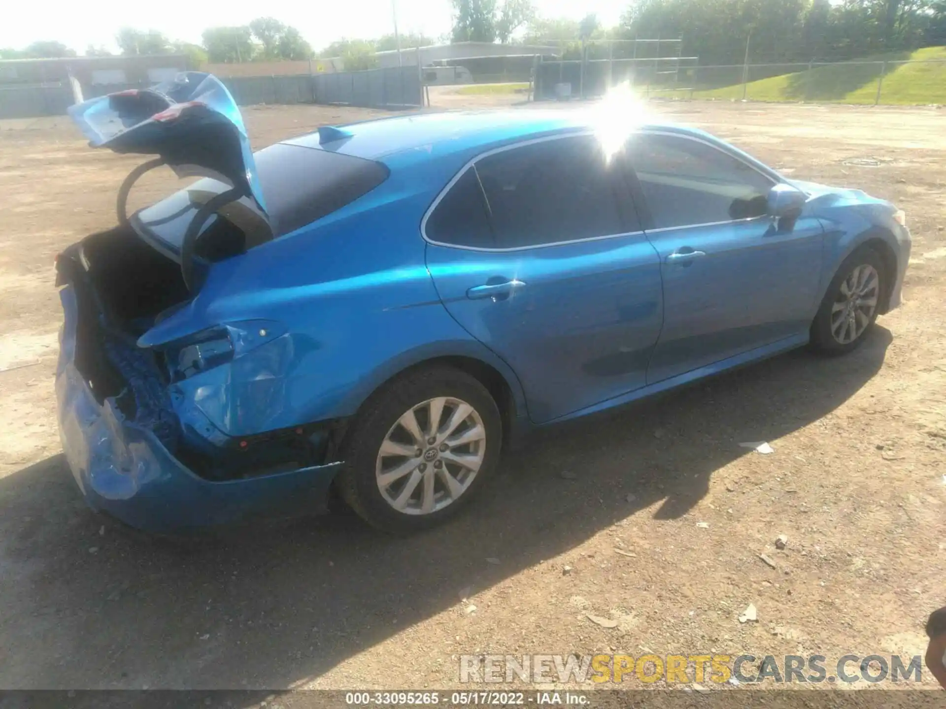 4 Photograph of a damaged car 4T1B11HK5KU163753 TOYOTA CAMRY 2019