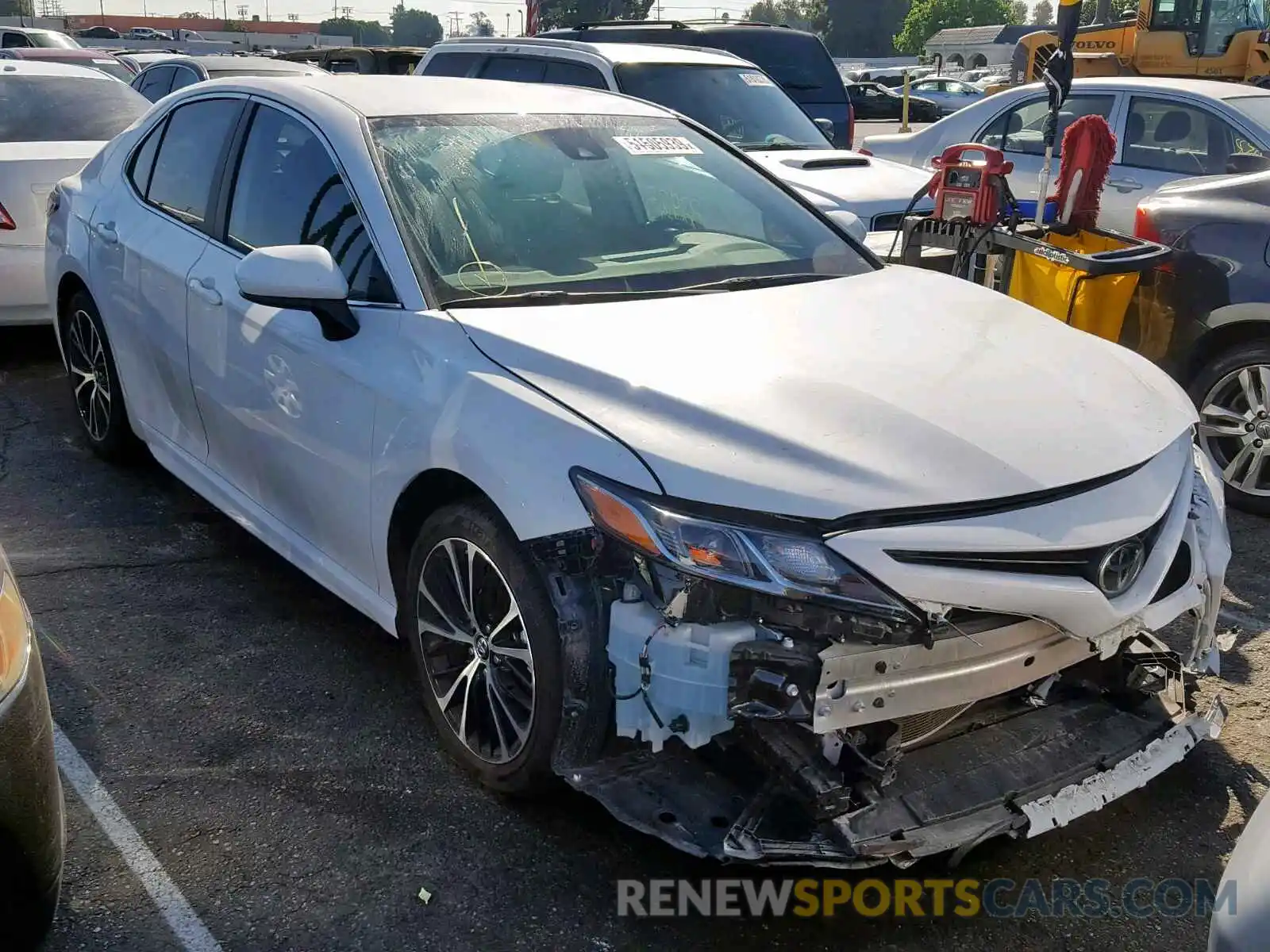 1 Photograph of a damaged car 4T1B11HK5KU164367 TOYOTA CAMRY 2019