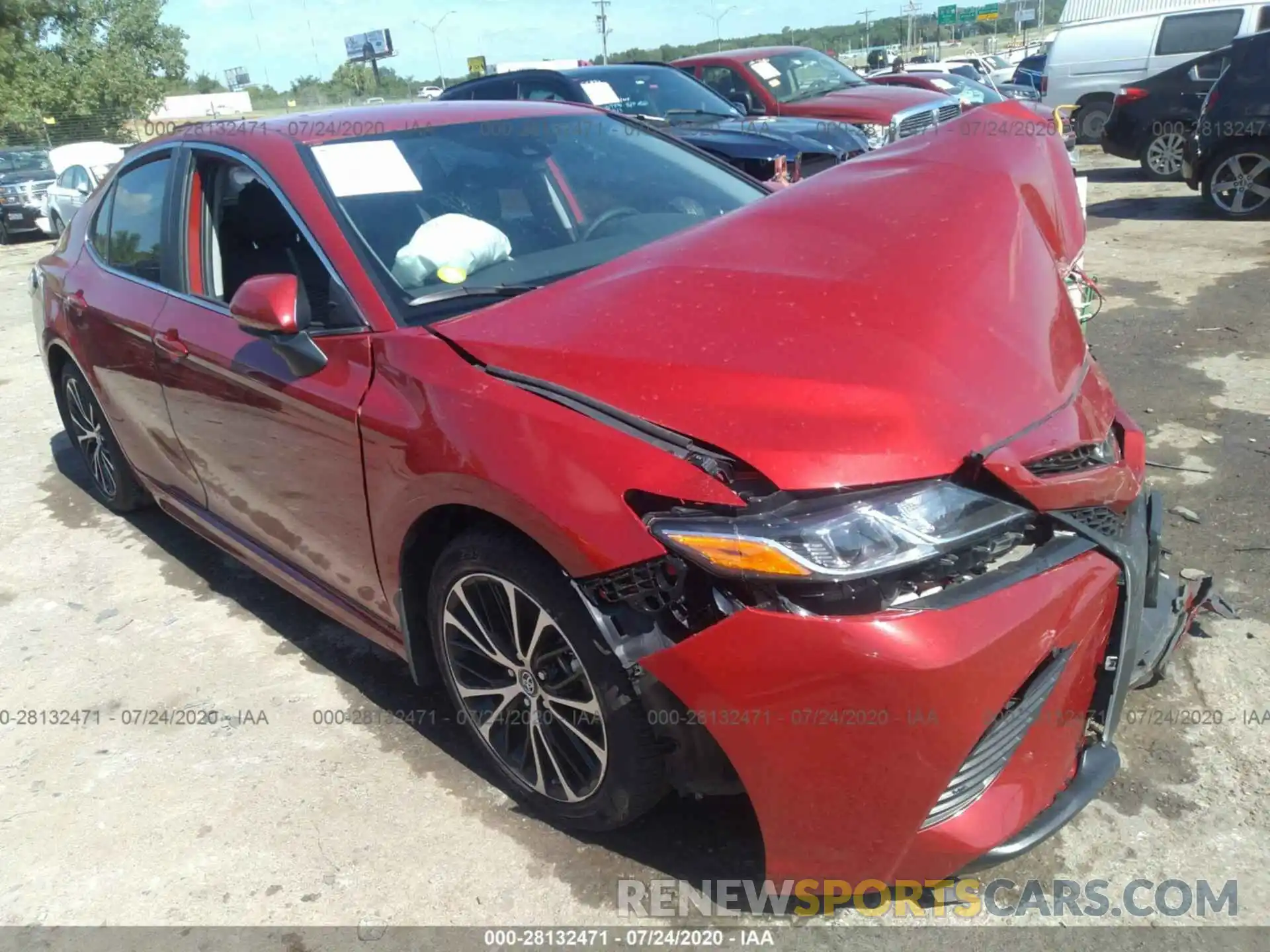 1 Photograph of a damaged car 4T1B11HK5KU165339 TOYOTA CAMRY 2019