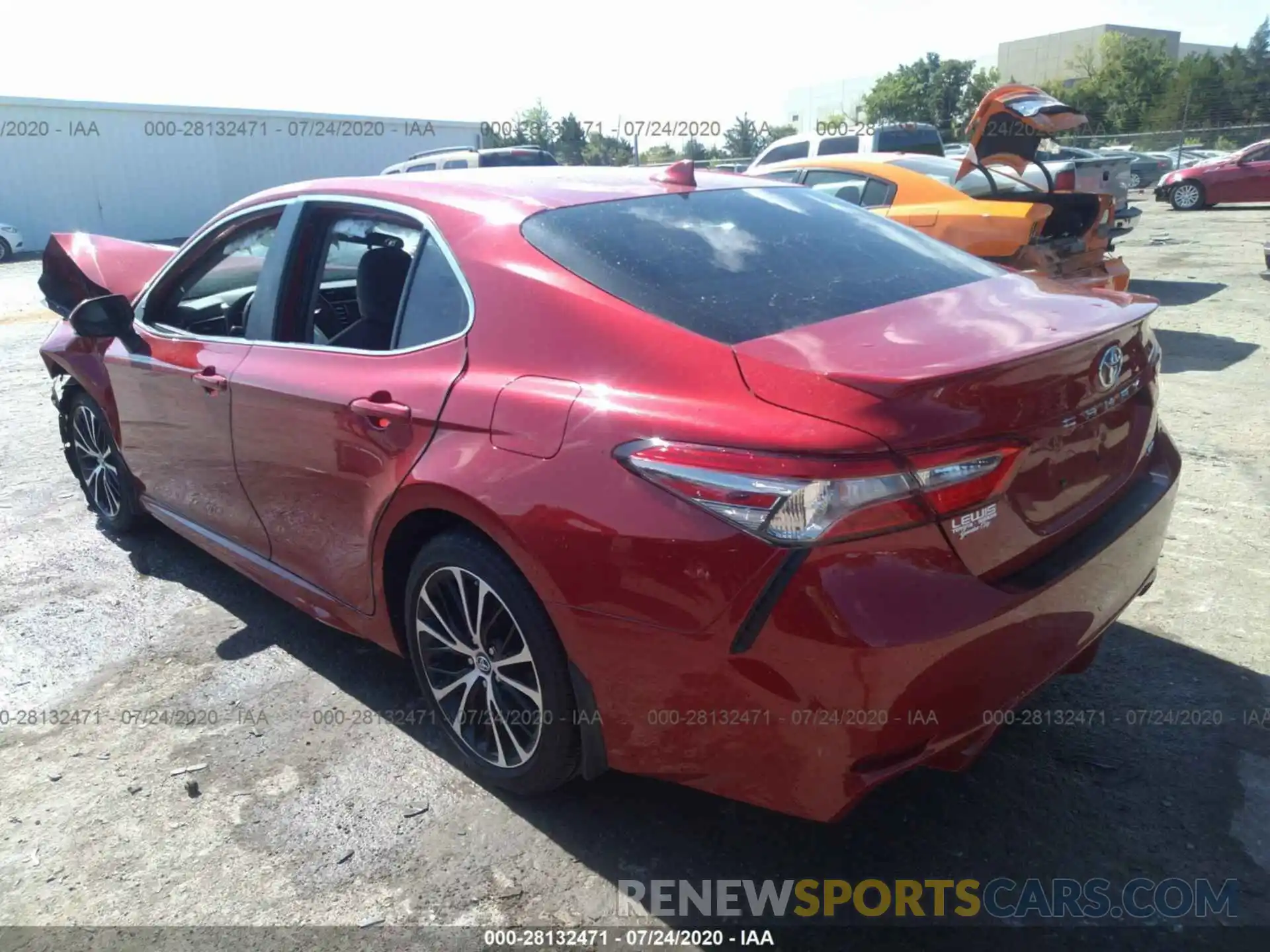 3 Photograph of a damaged car 4T1B11HK5KU165339 TOYOTA CAMRY 2019