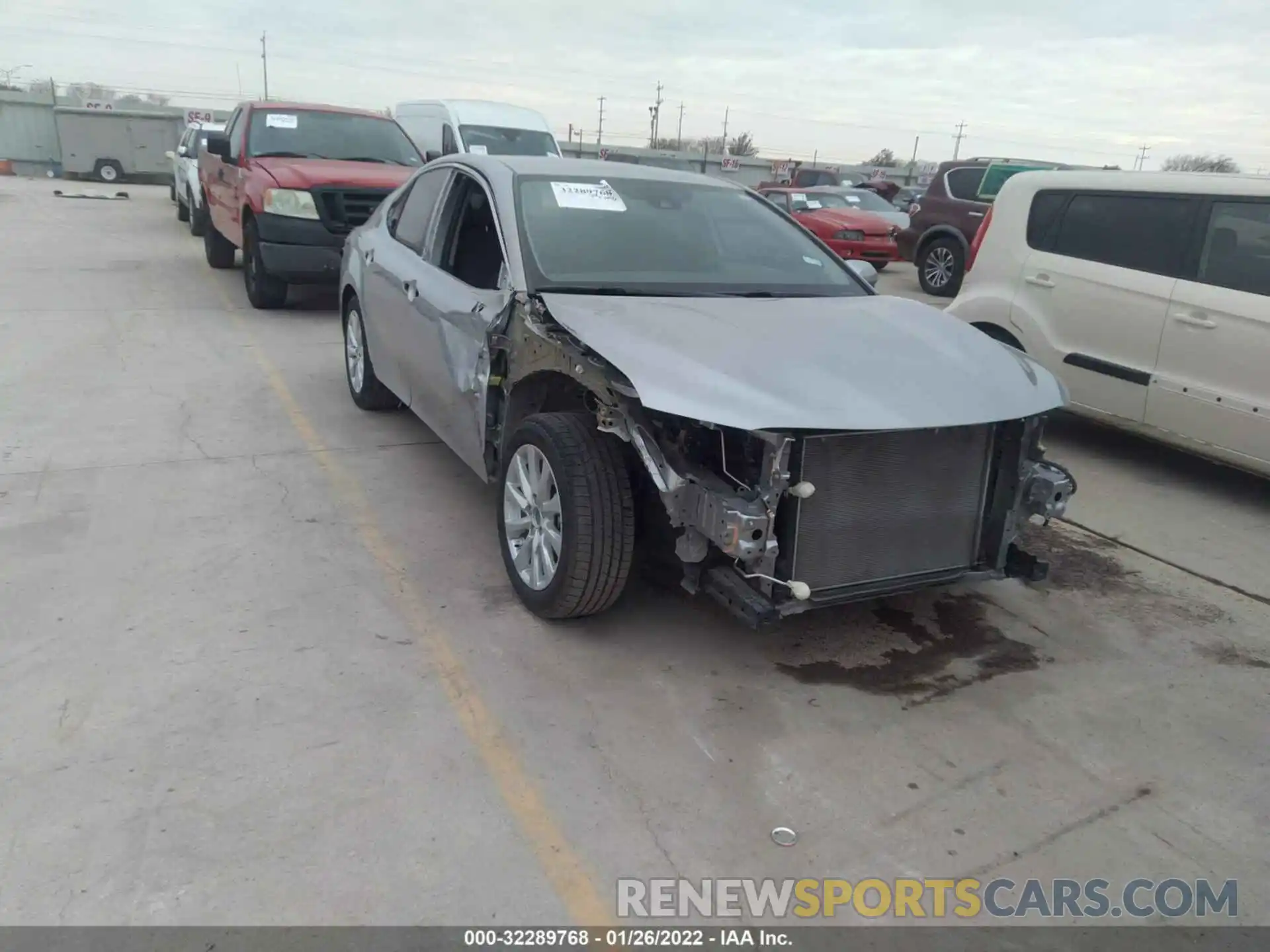 6 Photograph of a damaged car 4T1B11HK5KU165972 TOYOTA CAMRY 2019