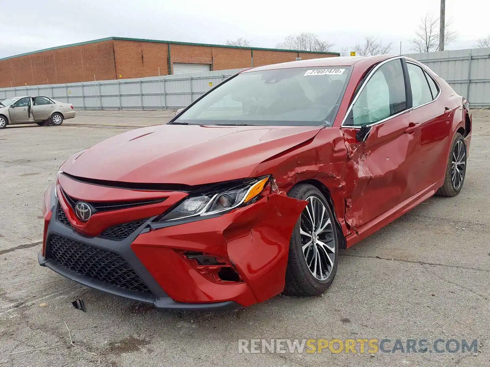 2 Photograph of a damaged car 4T1B11HK5KU166135 TOYOTA CAMRY 2019