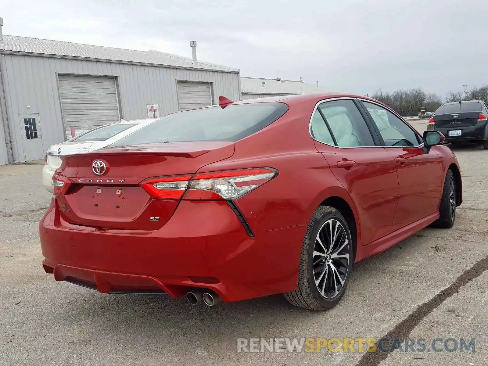 4 Photograph of a damaged car 4T1B11HK5KU166135 TOYOTA CAMRY 2019