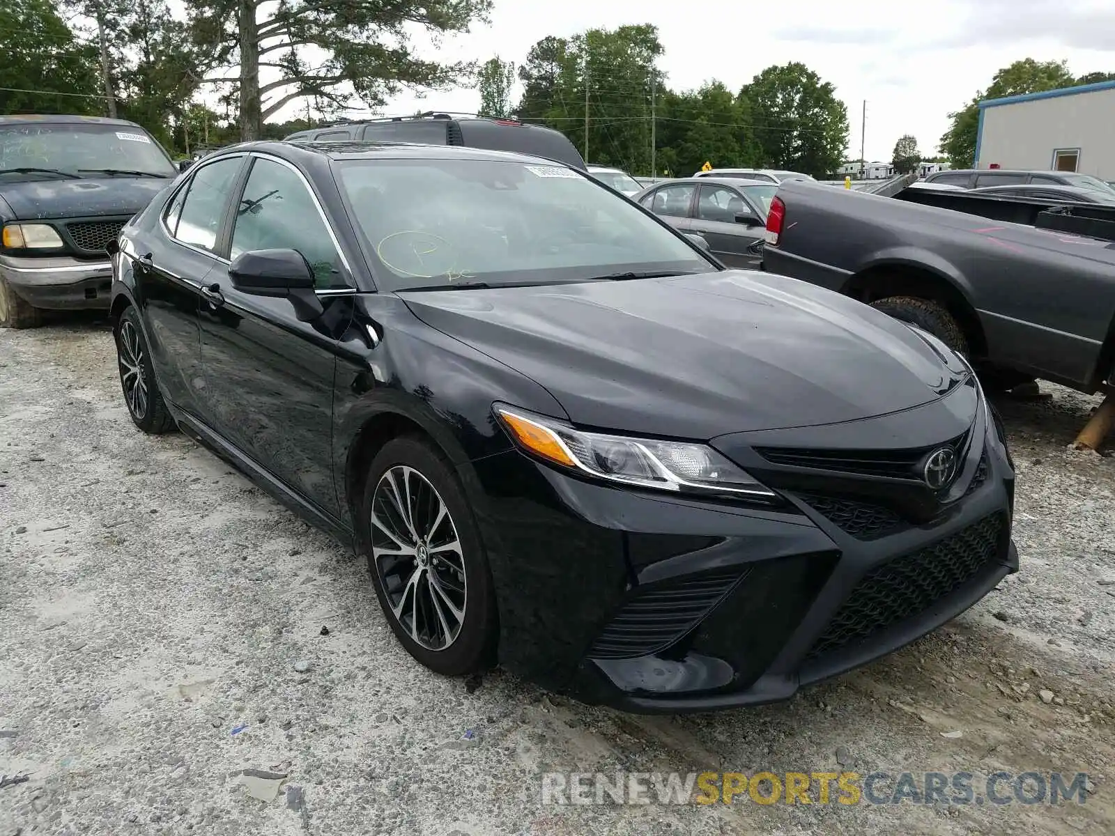 1 Photograph of a damaged car 4T1B11HK5KU167382 TOYOTA CAMRY 2019