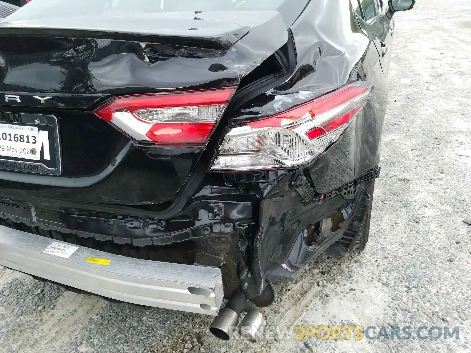 9 Photograph of a damaged car 4T1B11HK5KU167382 TOYOTA CAMRY 2019