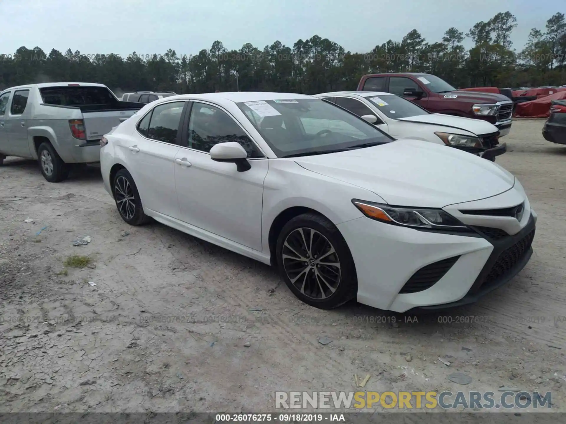 1 Photograph of a damaged car 4T1B11HK5KU167849 TOYOTA CAMRY 2019