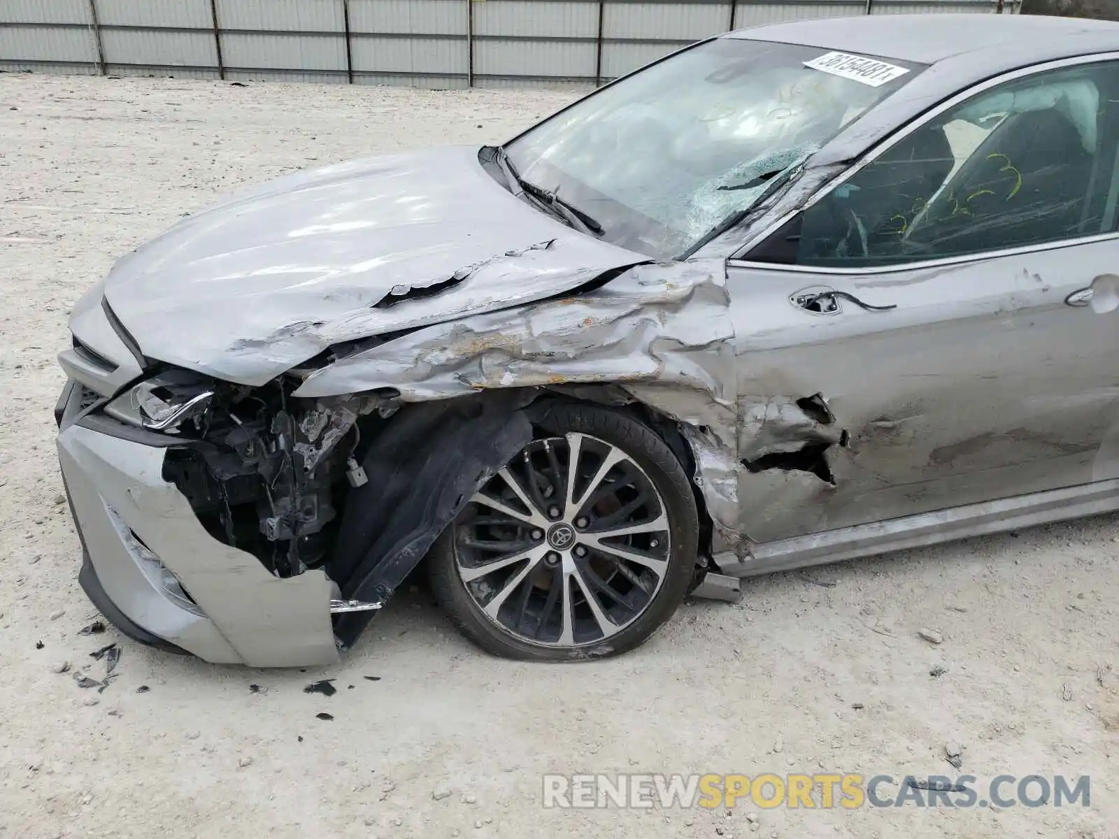 9 Photograph of a damaged car 4T1B11HK5KU168273 TOYOTA CAMRY 2019