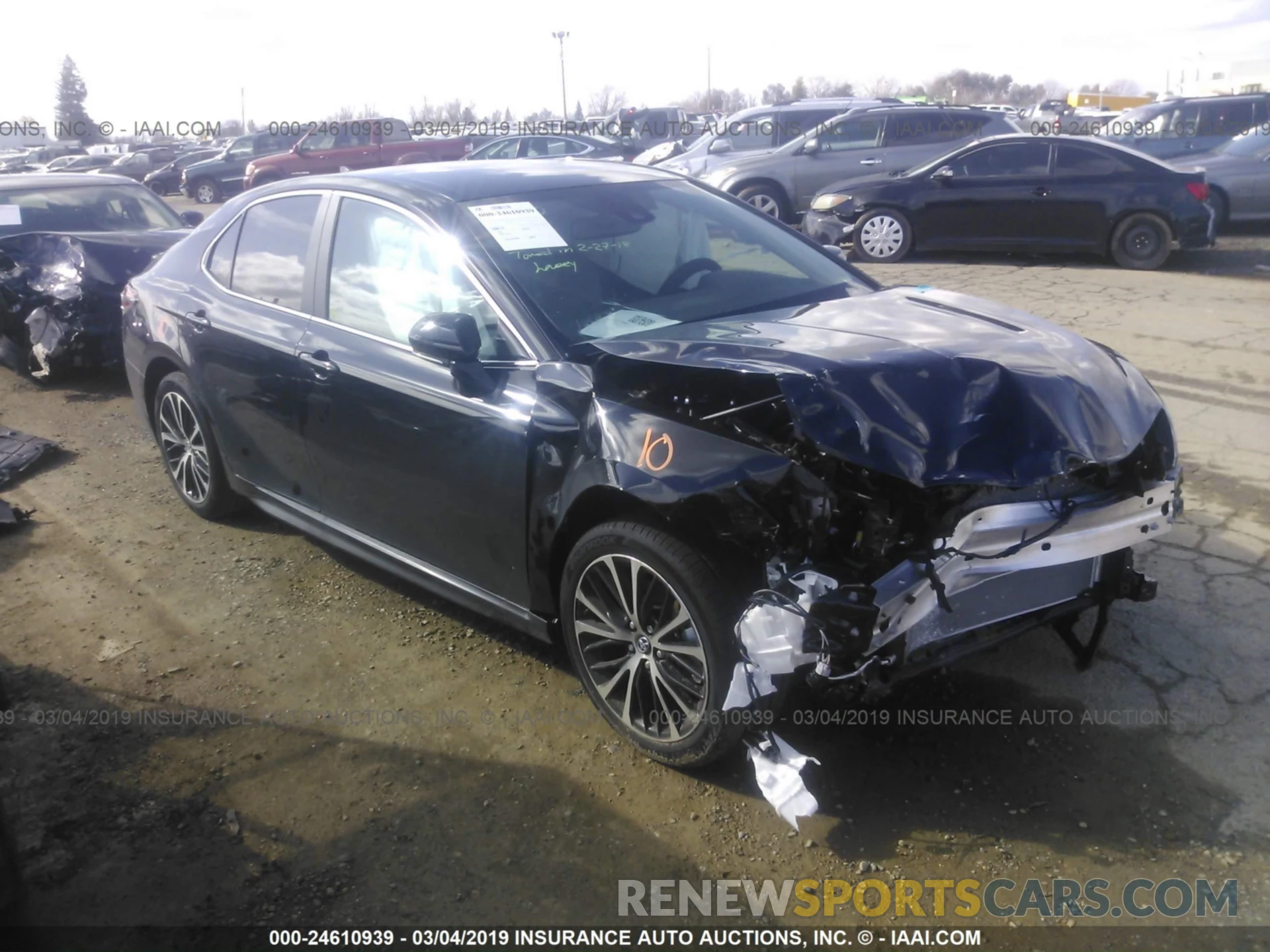 1 Photograph of a damaged car 4T1B11HK5KU168936 TOYOTA CAMRY 2019