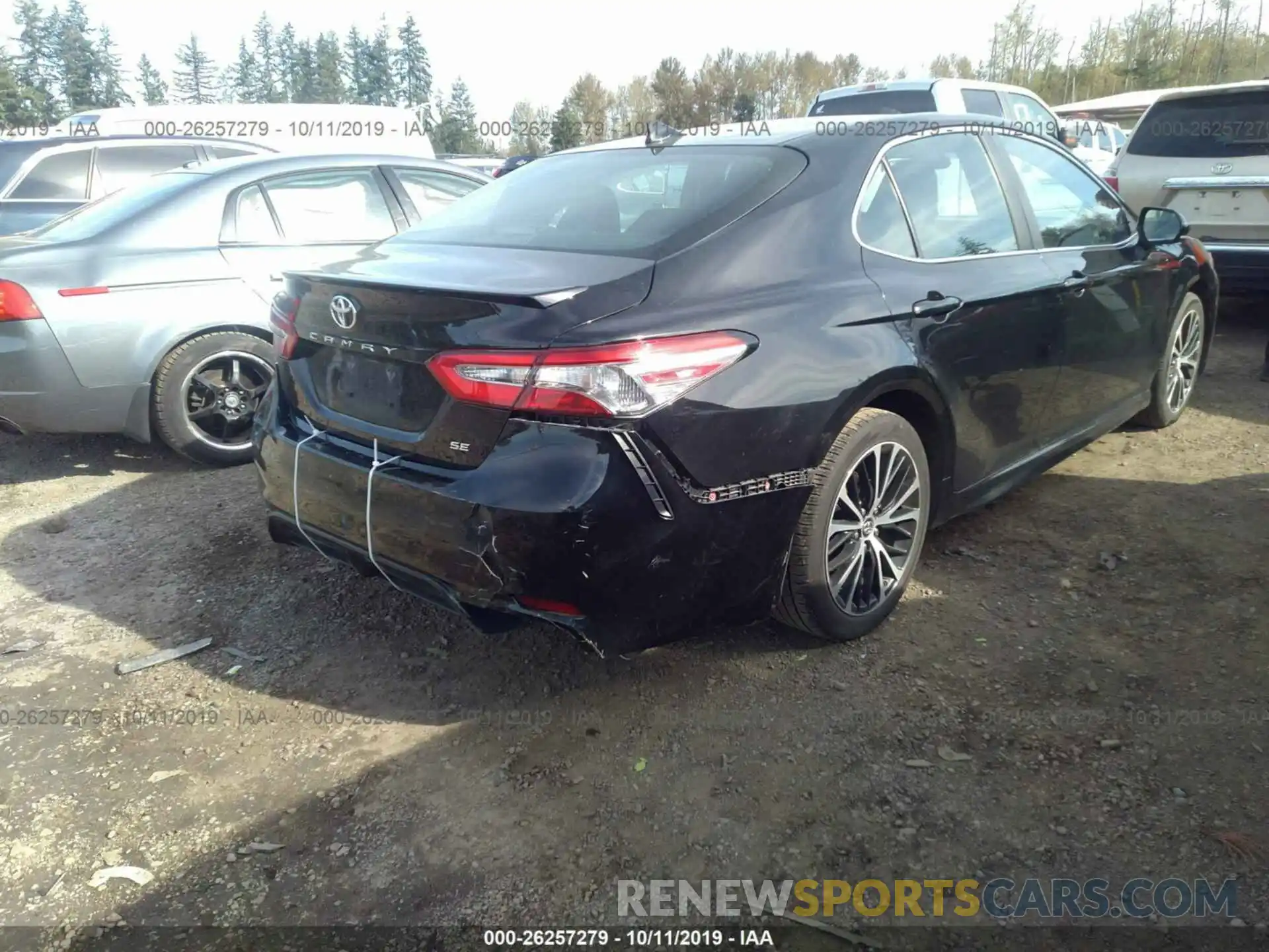 4 Photograph of a damaged car 4T1B11HK5KU171528 TOYOTA CAMRY 2019