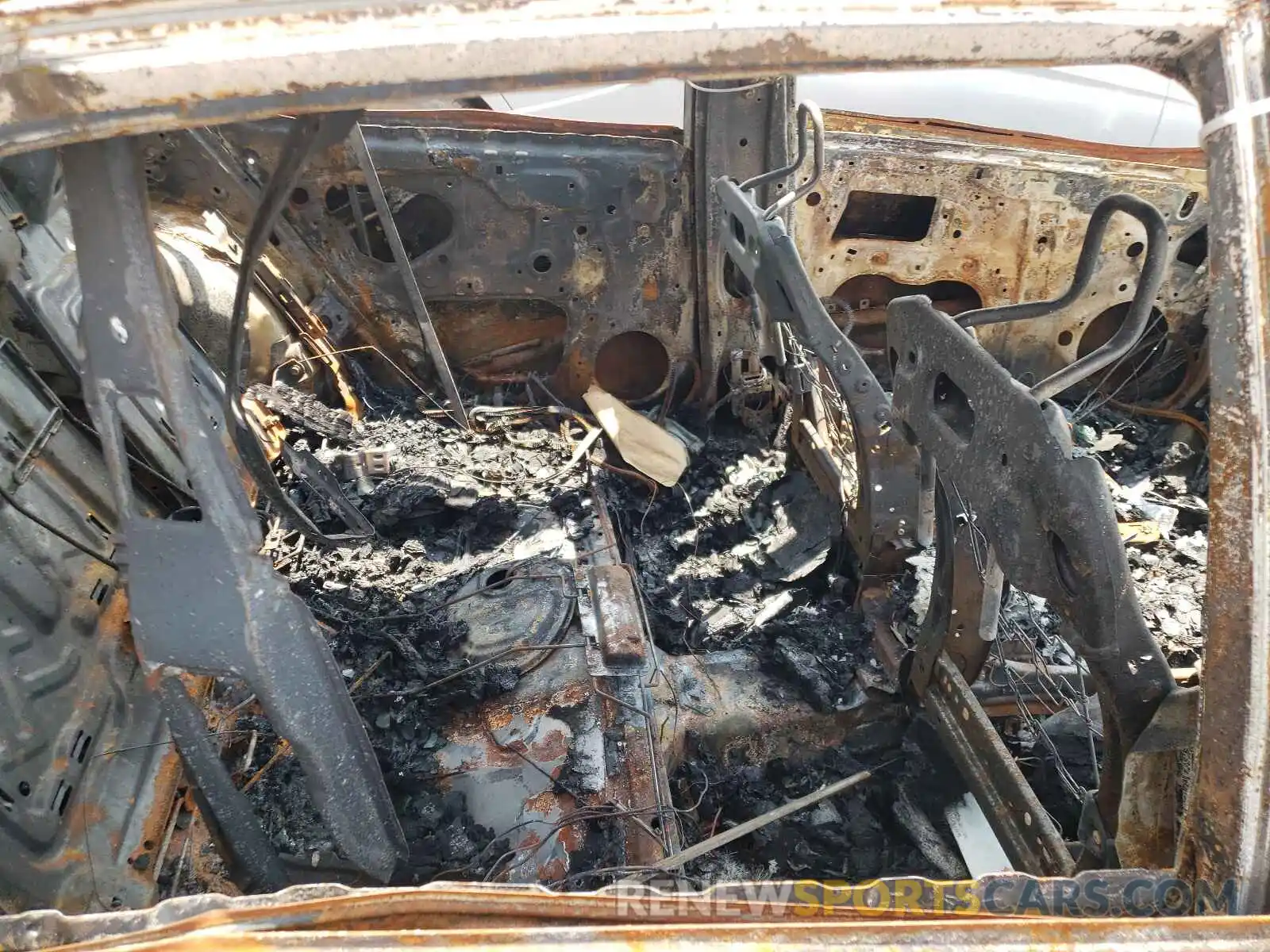 6 Photograph of a damaged car 4T1B11HK5KU177376 TOYOTA CAMRY 2019