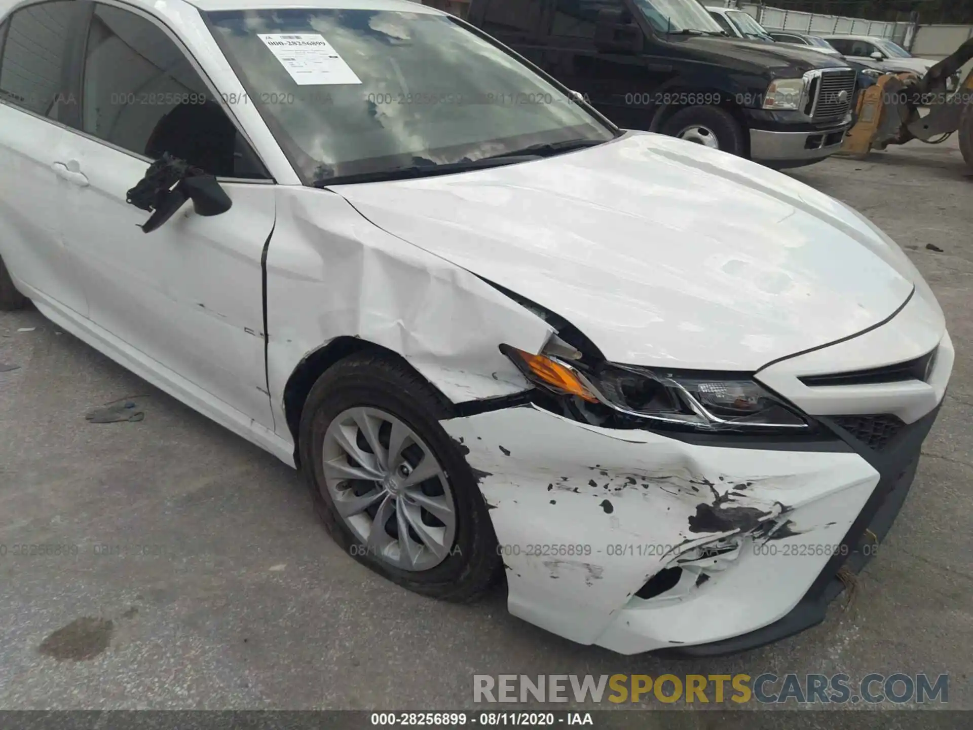 6 Photograph of a damaged car 4T1B11HK5KU178995 TOYOTA CAMRY 2019