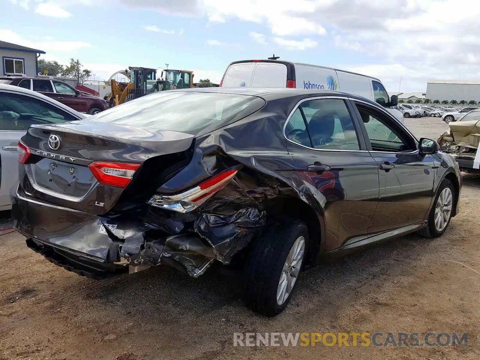 4 Photograph of a damaged car 4T1B11HK5KU179225 TOYOTA CAMRY 2019