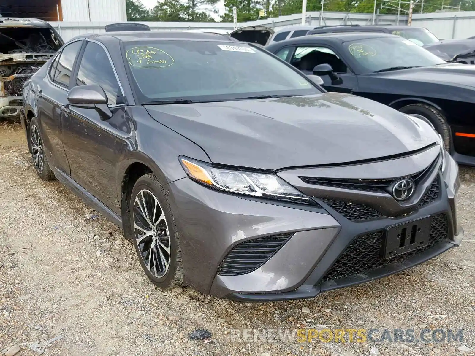 1 Photograph of a damaged car 4T1B11HK5KU179855 TOYOTA CAMRY 2019