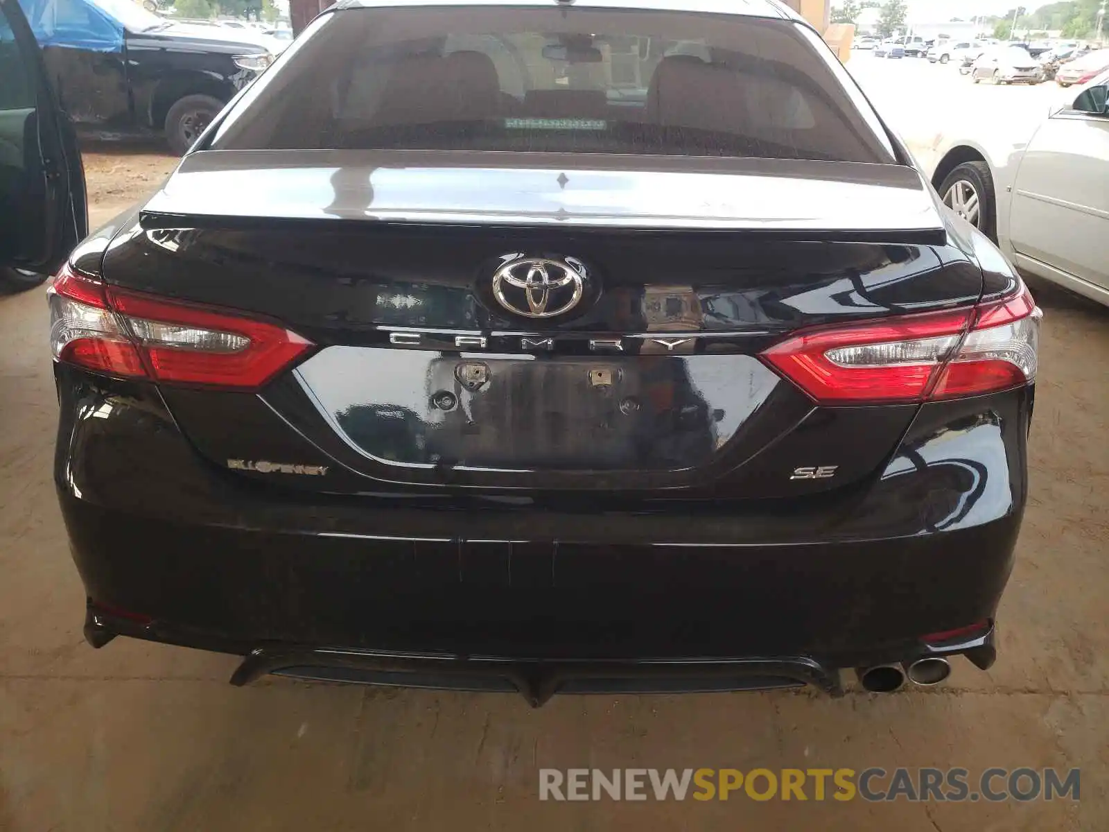 9 Photograph of a damaged car 4T1B11HK5KU181427 TOYOTA CAMRY 2019