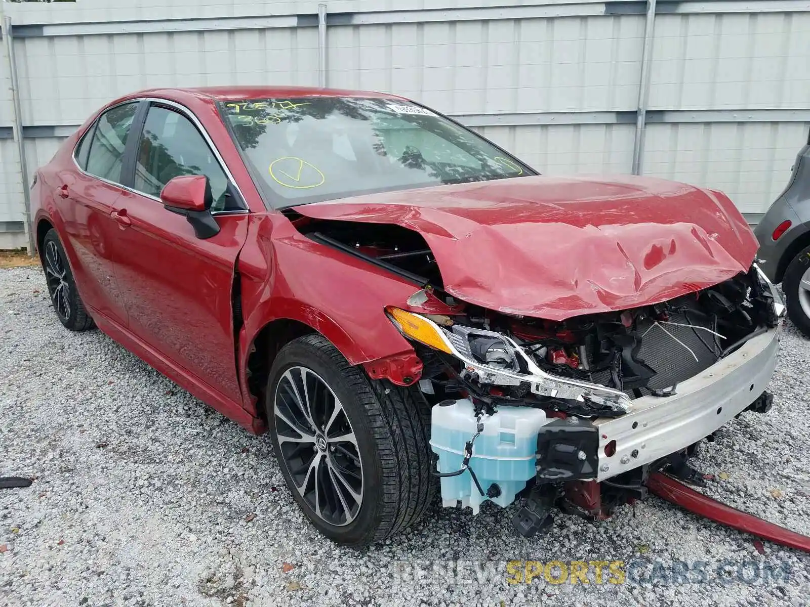 1 Photograph of a damaged car 4T1B11HK5KU183128 TOYOTA CAMRY 2019