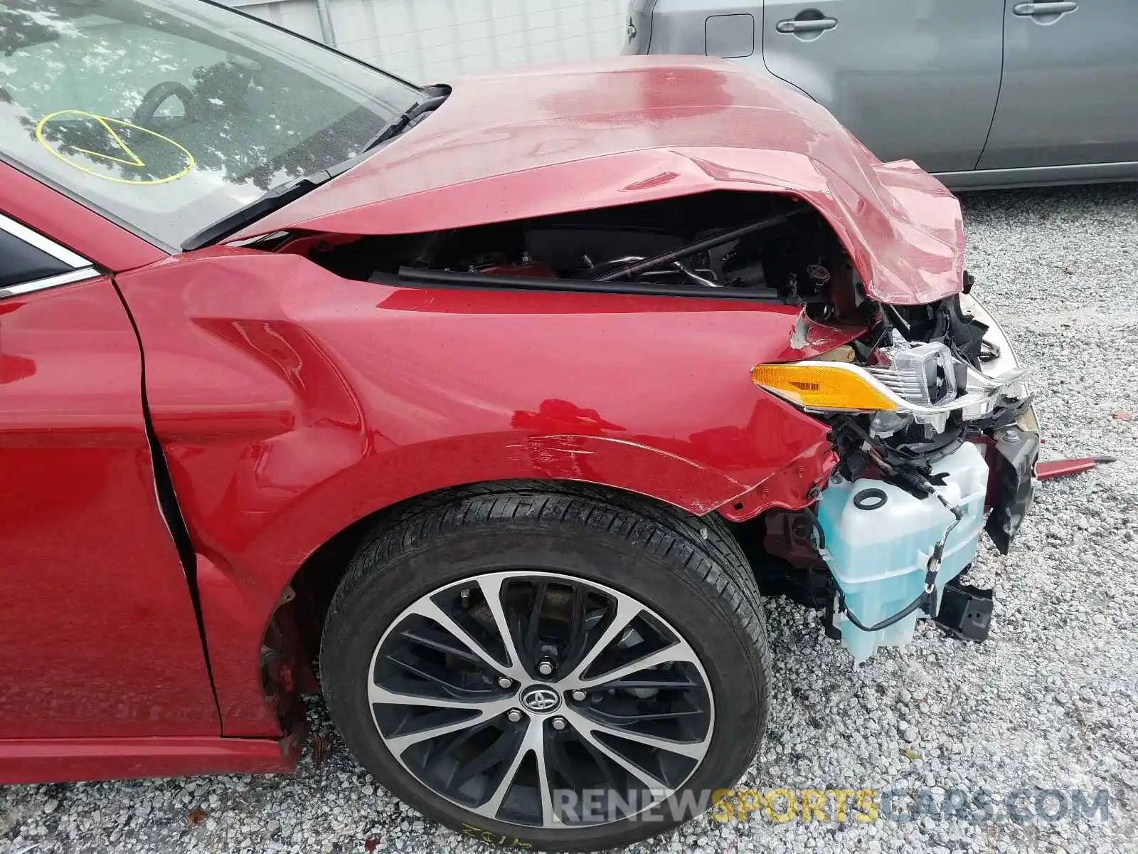 9 Photograph of a damaged car 4T1B11HK5KU183128 TOYOTA CAMRY 2019