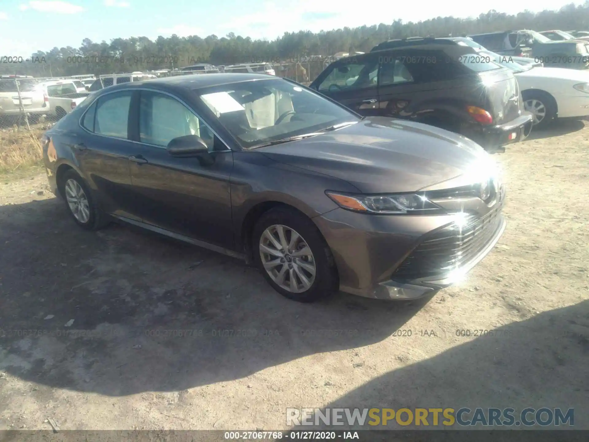 1 Photograph of a damaged car 4T1B11HK5KU184103 TOYOTA CAMRY 2019