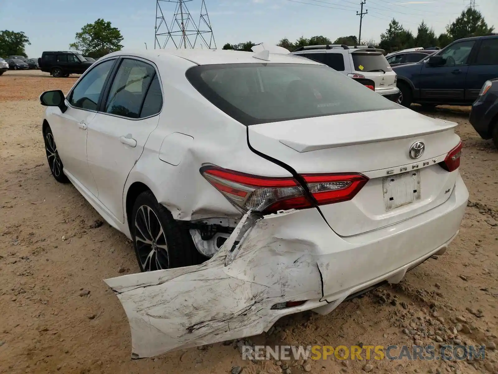 3 Photograph of a damaged car 4T1B11HK5KU185154 TOYOTA CAMRY 2019