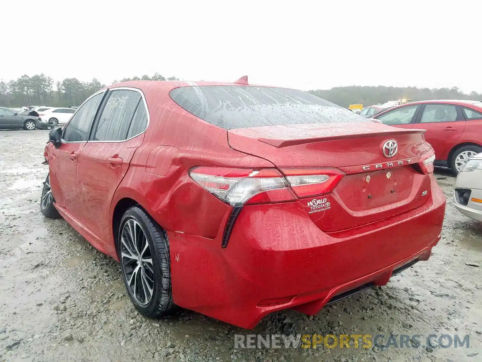 3 Photograph of a damaged car 4T1B11HK5KU186966 TOYOTA CAMRY 2019