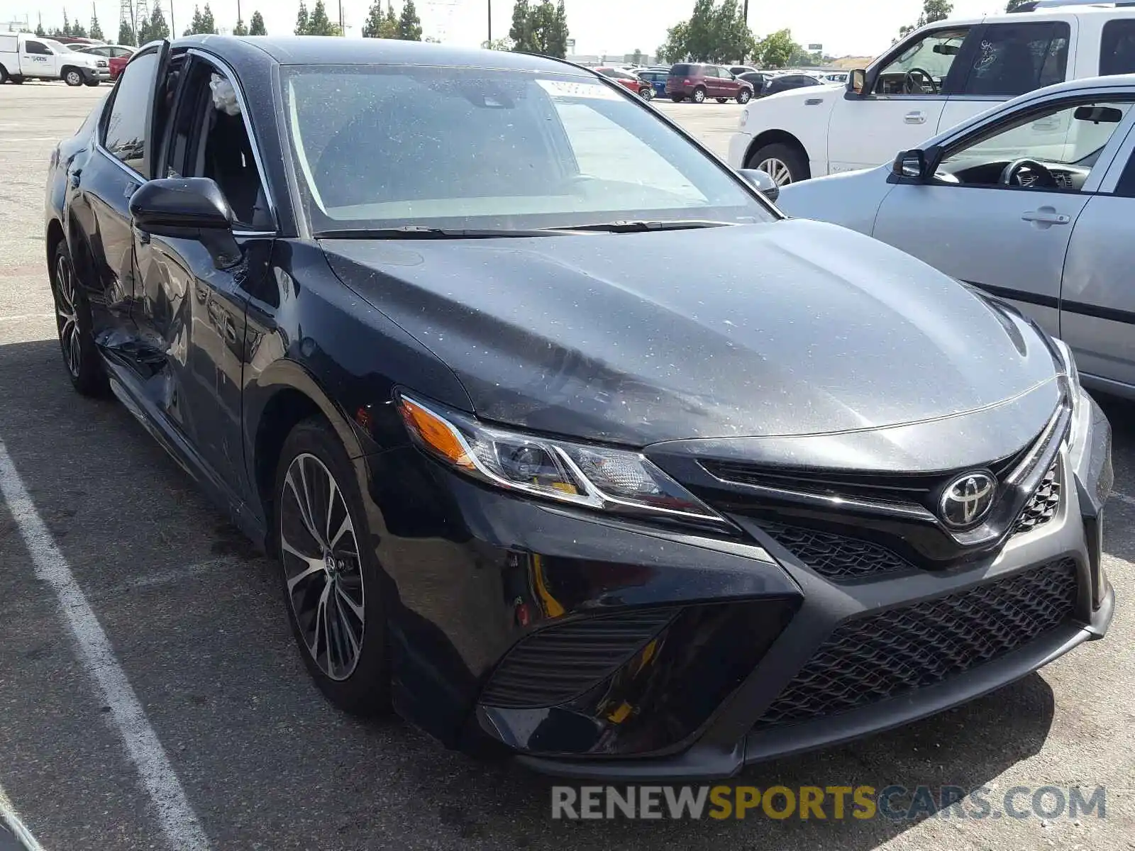 1 Photograph of a damaged car 4T1B11HK5KU188765 TOYOTA CAMRY 2019