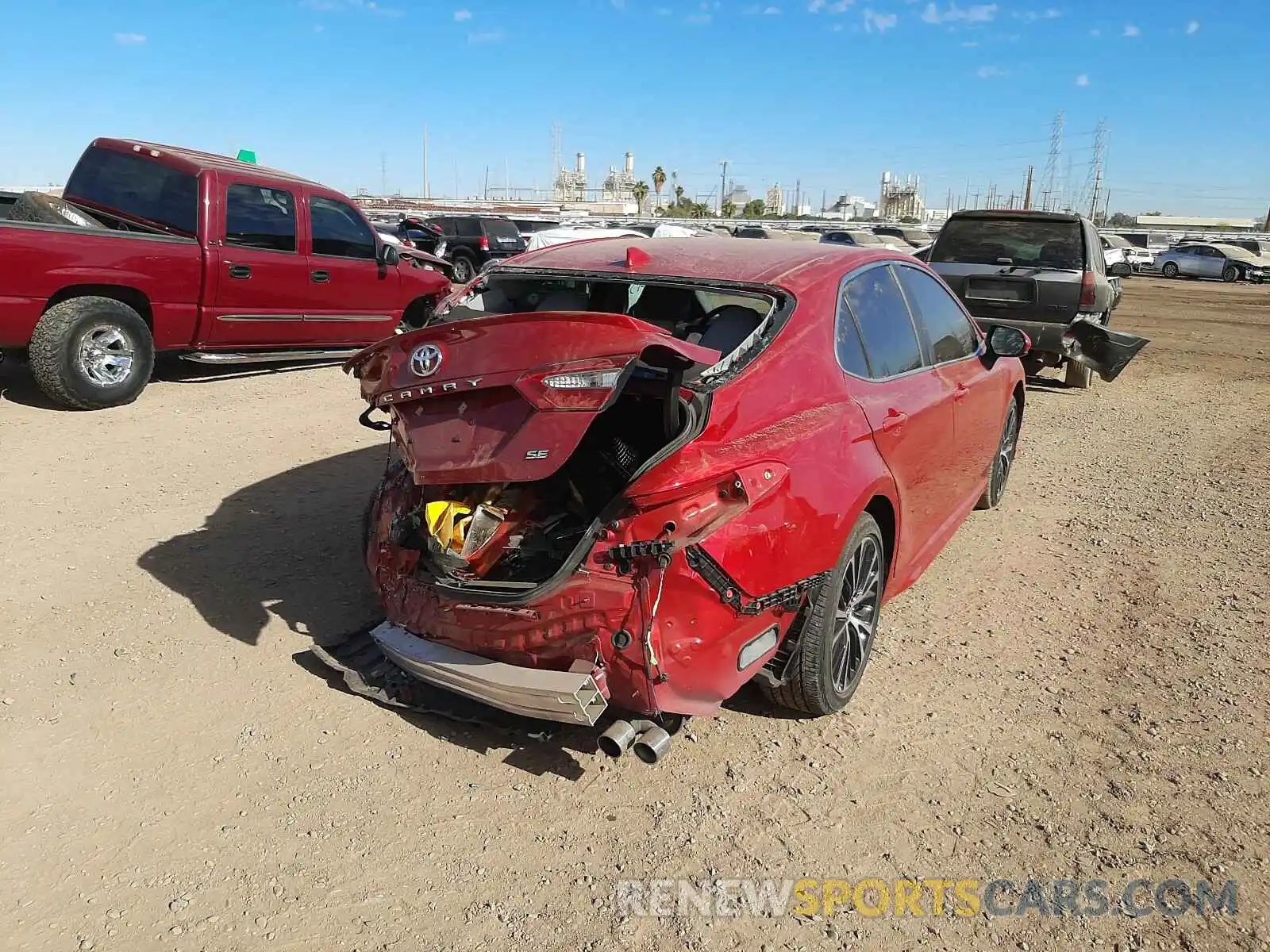 4 Photograph of a damaged car 4T1B11HK5KU188961 TOYOTA CAMRY 2019