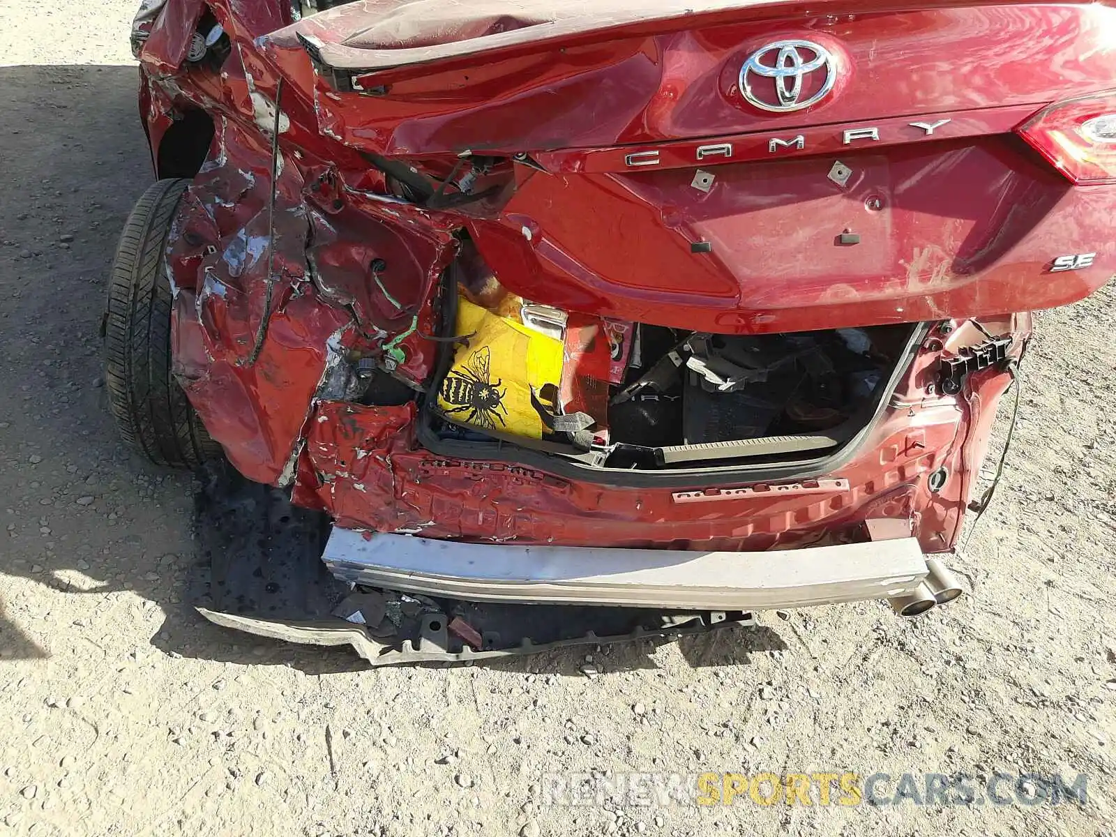 9 Photograph of a damaged car 4T1B11HK5KU188961 TOYOTA CAMRY 2019