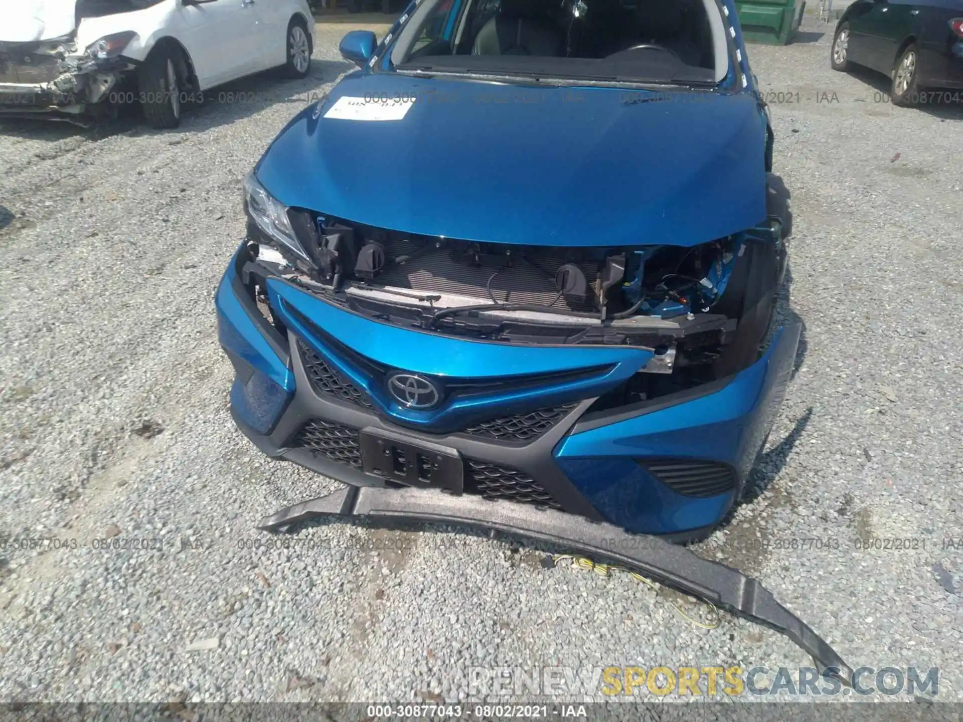 12 Photograph of a damaged car 4T1B11HK5KU189110 TOYOTA CAMRY 2019