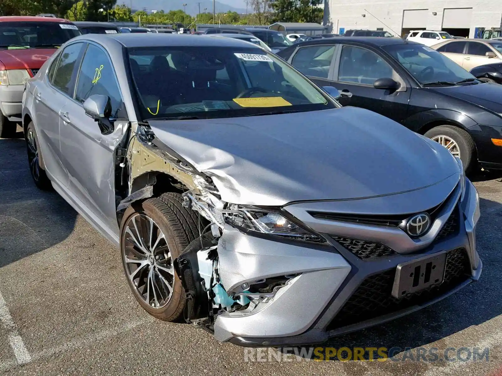 1 Photograph of a damaged car 4T1B11HK5KU189138 TOYOTA CAMRY 2019