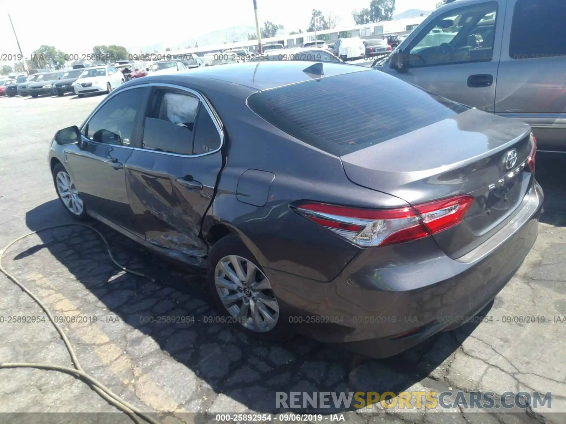 3 Photograph of a damaged car 4T1B11HK5KU189267 TOYOTA CAMRY 2019