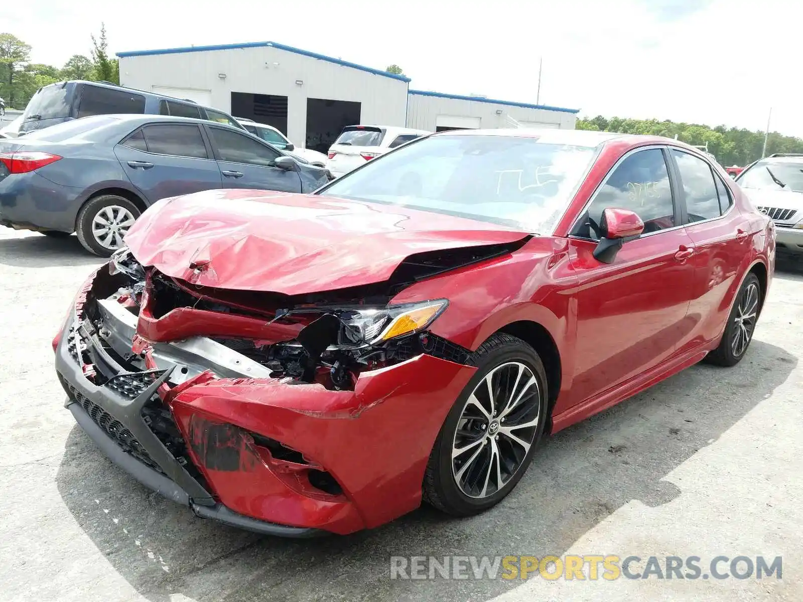 2 Photograph of a damaged car 4T1B11HK5KU189561 TOYOTA CAMRY 2019