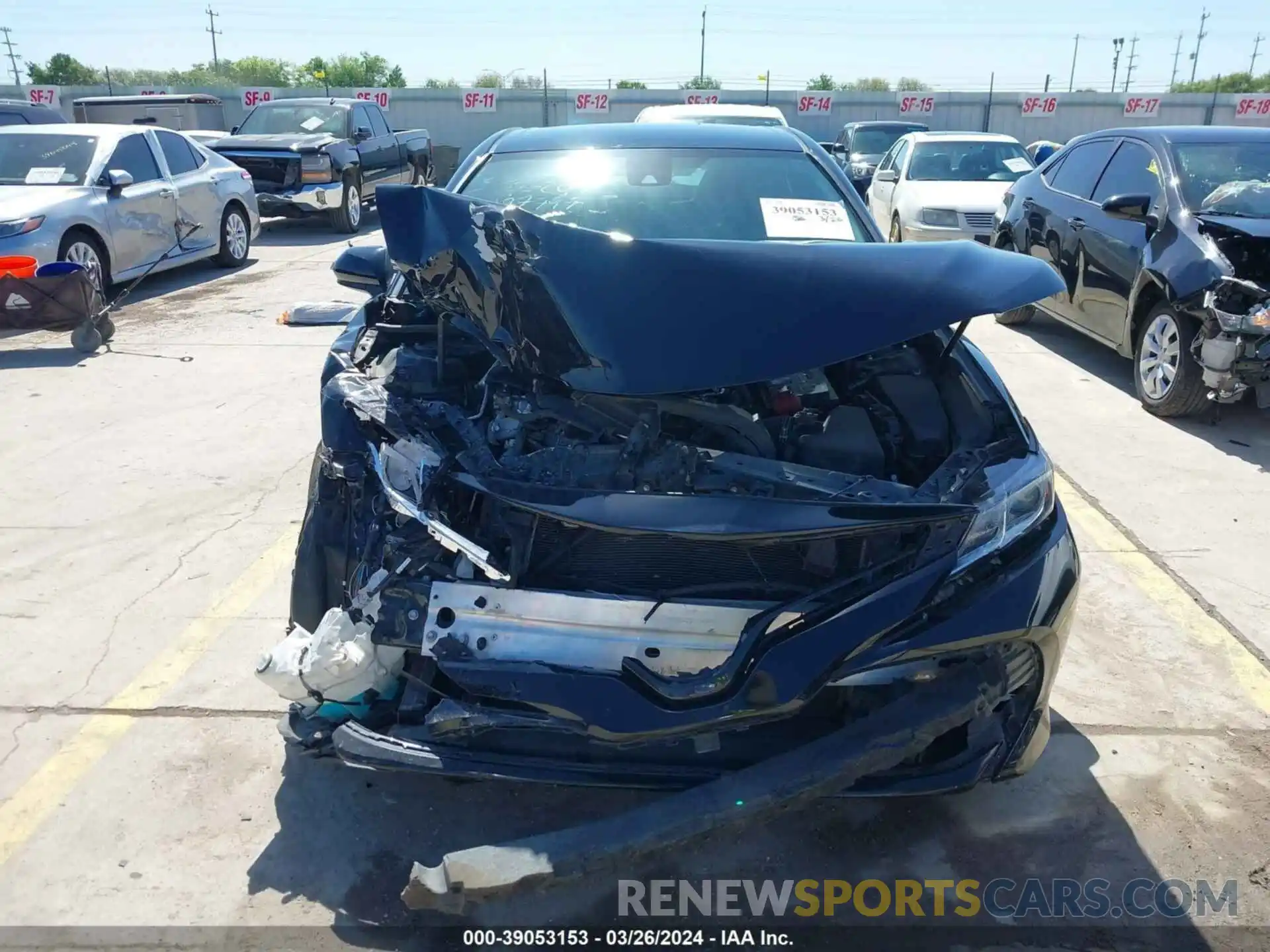 12 Photograph of a damaged car 4T1B11HK5KU189916 TOYOTA CAMRY 2019