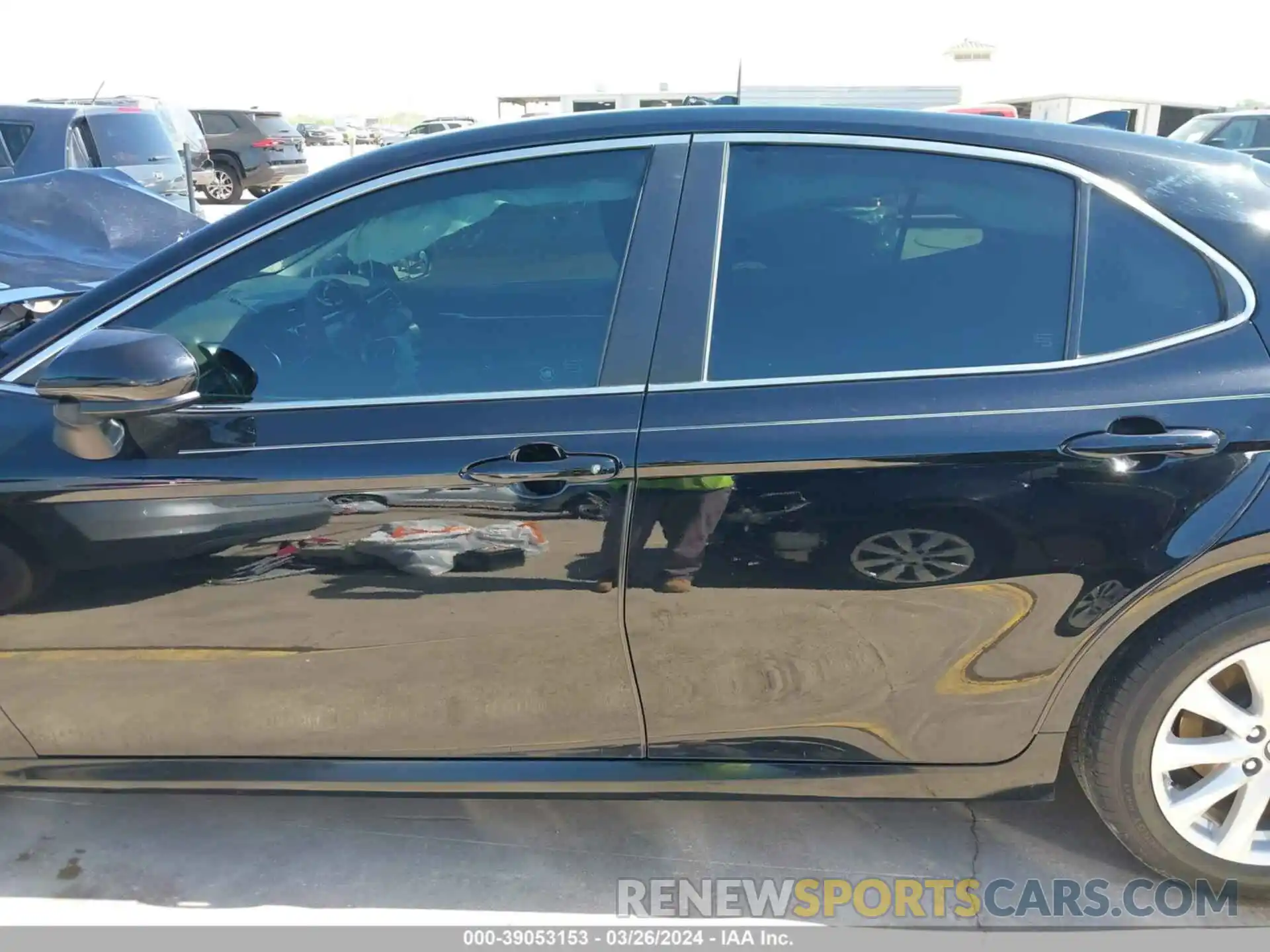 14 Photograph of a damaged car 4T1B11HK5KU189916 TOYOTA CAMRY 2019