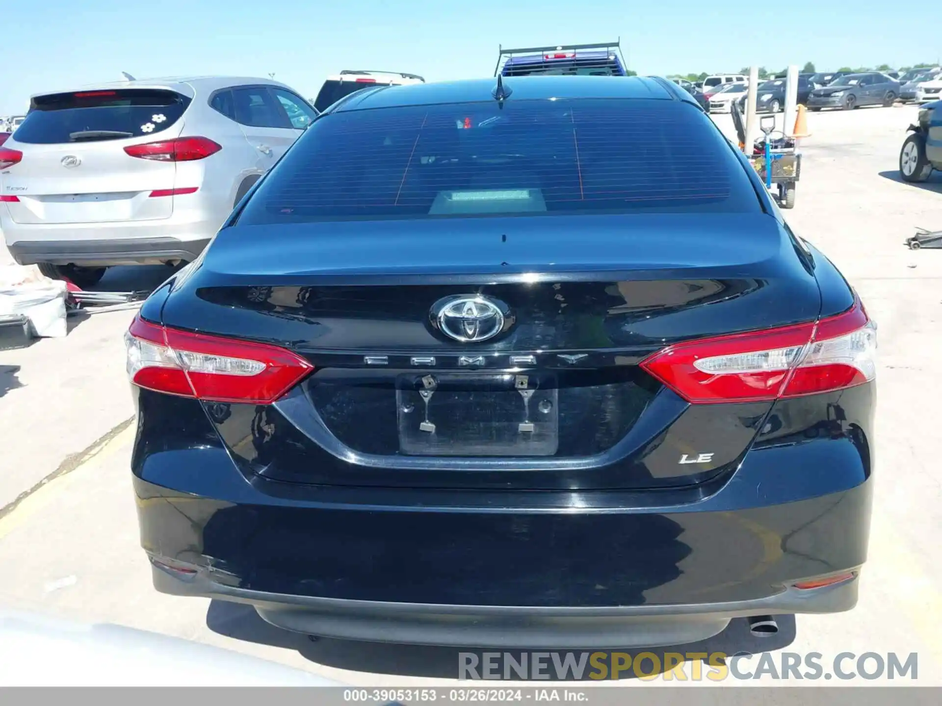 16 Photograph of a damaged car 4T1B11HK5KU189916 TOYOTA CAMRY 2019