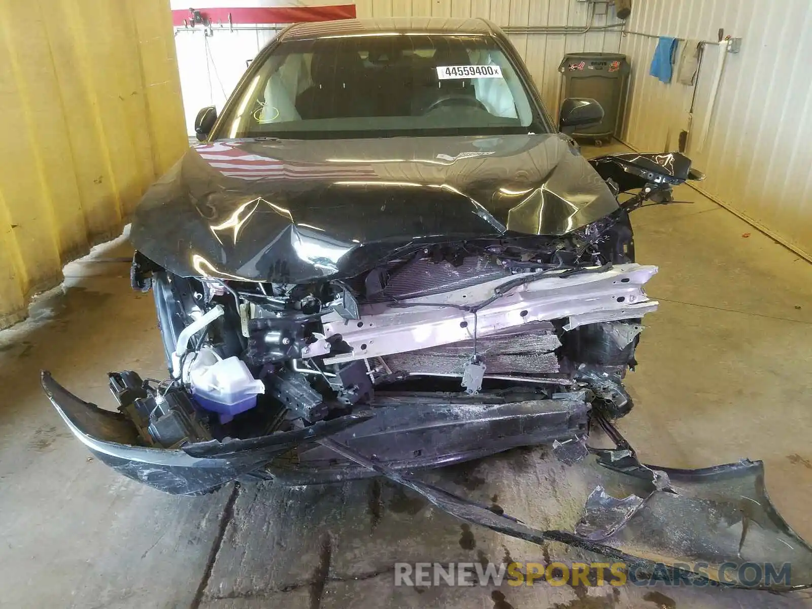 9 Photograph of a damaged car 4T1B11HK5KU190516 TOYOTA CAMRY 2019