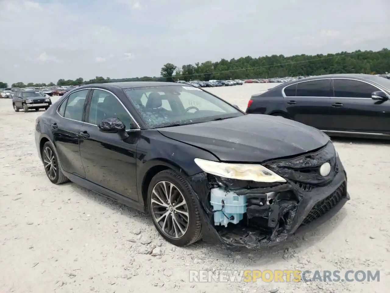 1 Photograph of a damaged car 4T1B11HK5KU190581 TOYOTA CAMRY 2019