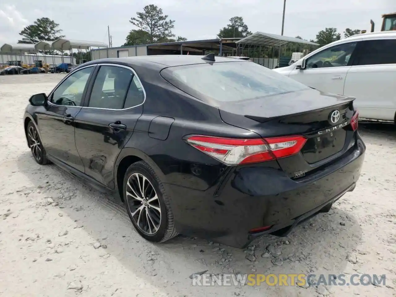 3 Photograph of a damaged car 4T1B11HK5KU190581 TOYOTA CAMRY 2019